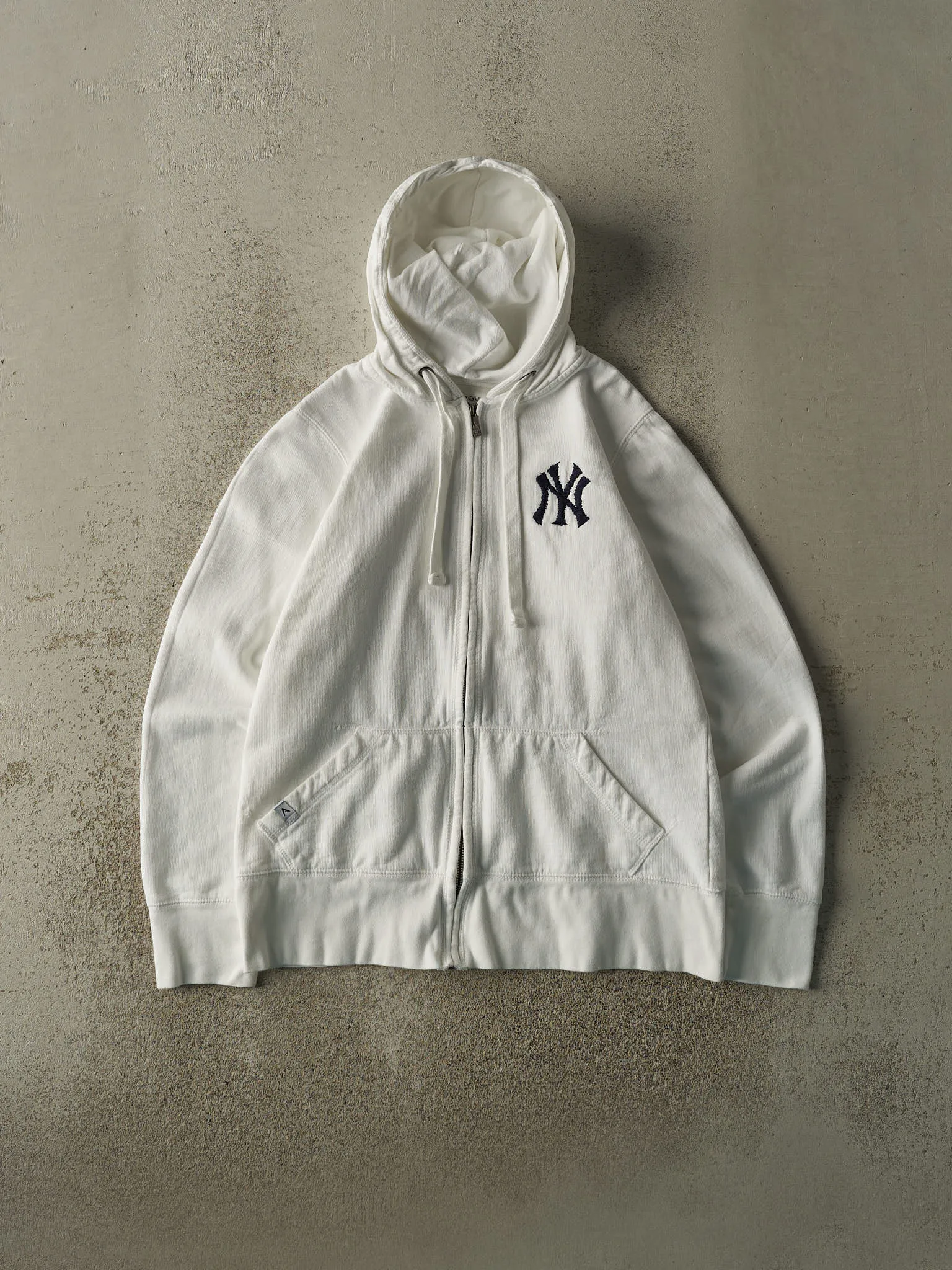 Vintage Y2K White New York Yankees Embroidered Zip Up Hoodie (M/L) sold by Rebalance Vintage