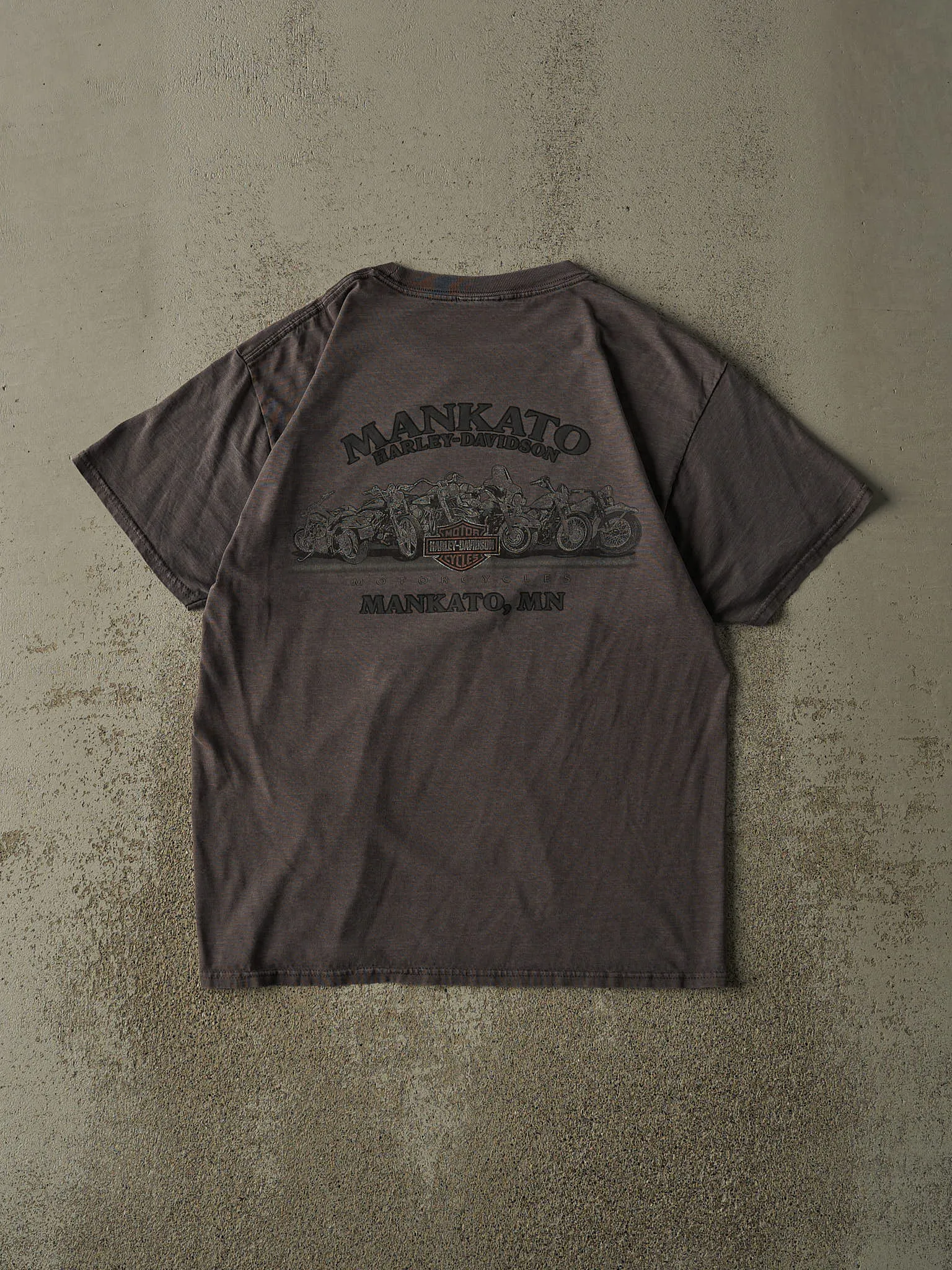 Vintage Y2K Charcoal Grey Mankato MN Harley Davidson Tee (M) sold by Rebalance Vintage product image thumbnail 2