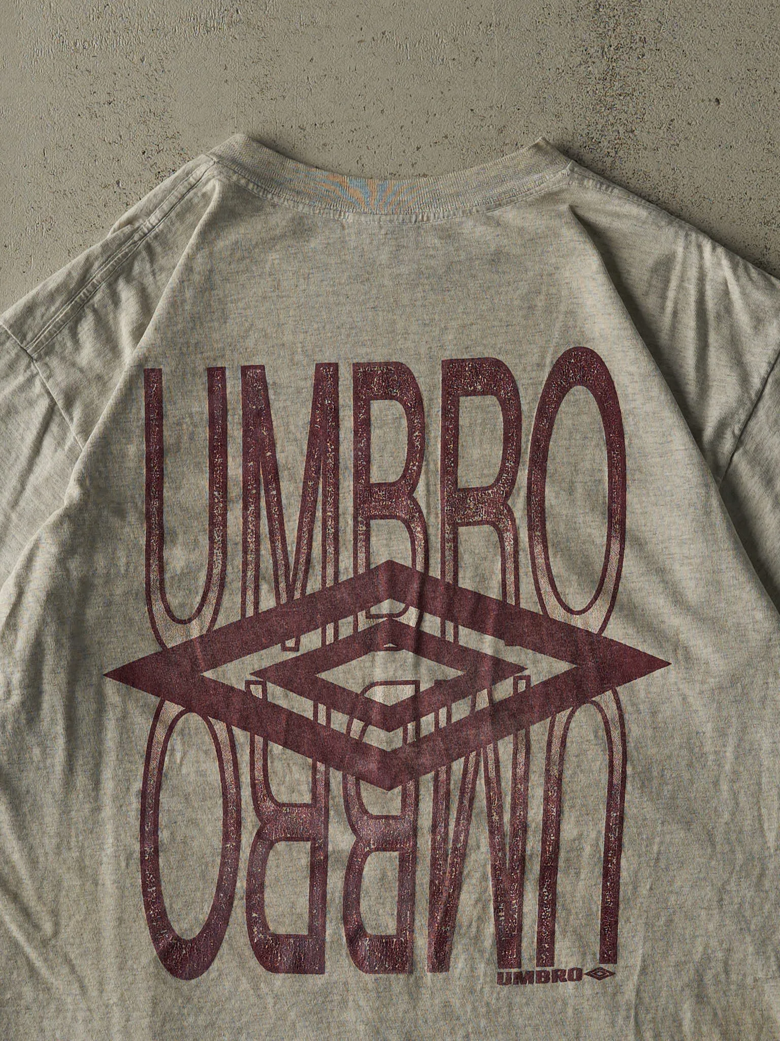 Vintage 90s Heather Grey Umbro Logo Single Stitch Tee (L/XL) sold by Rebalance Vintage product image thumbnail 4