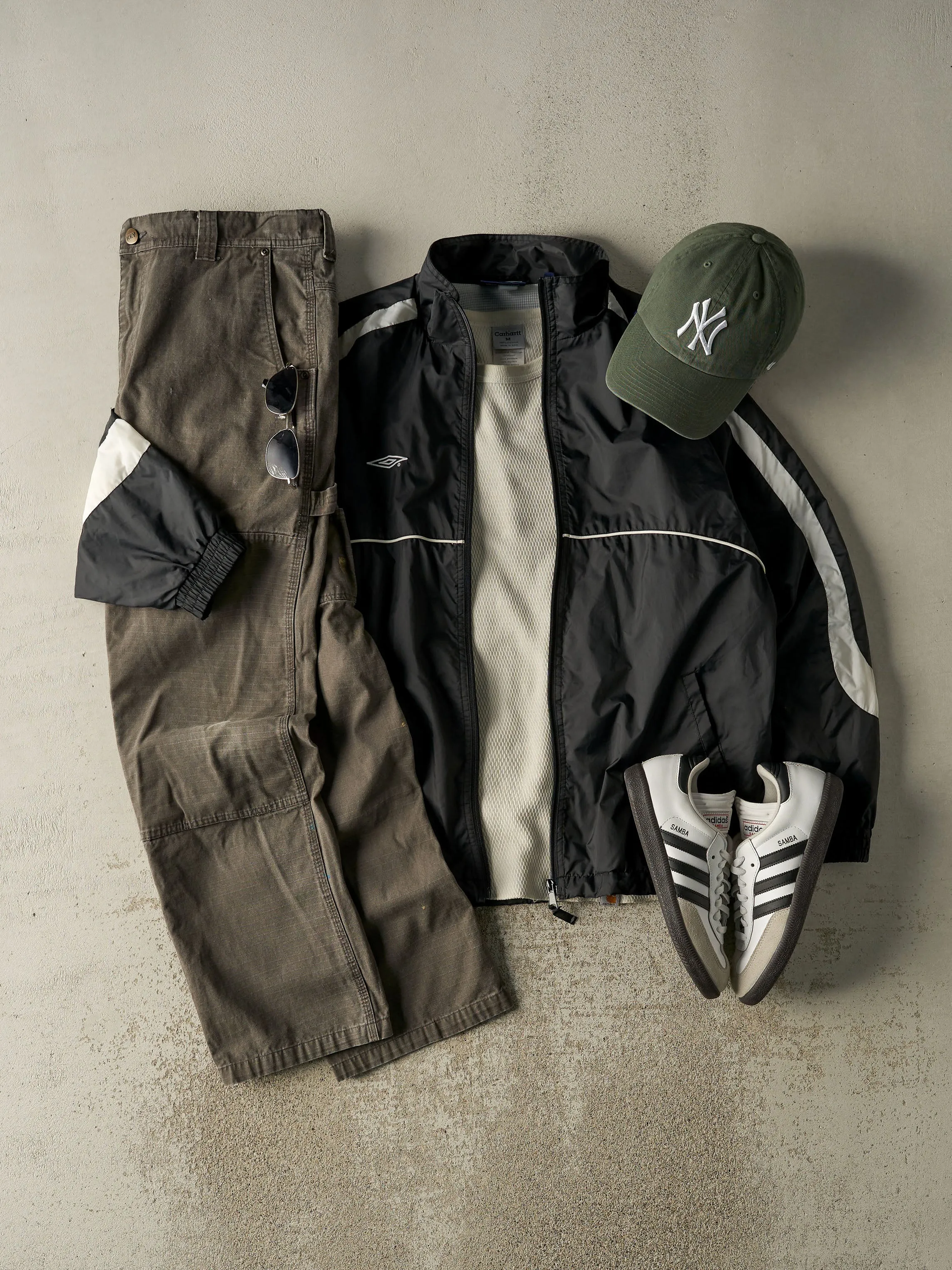 Vintage Y2K Faded Green Key Apparel Double Knee Cargo Pants (36x30.5) sold by Rebalance Vintage product image thumbnail 2