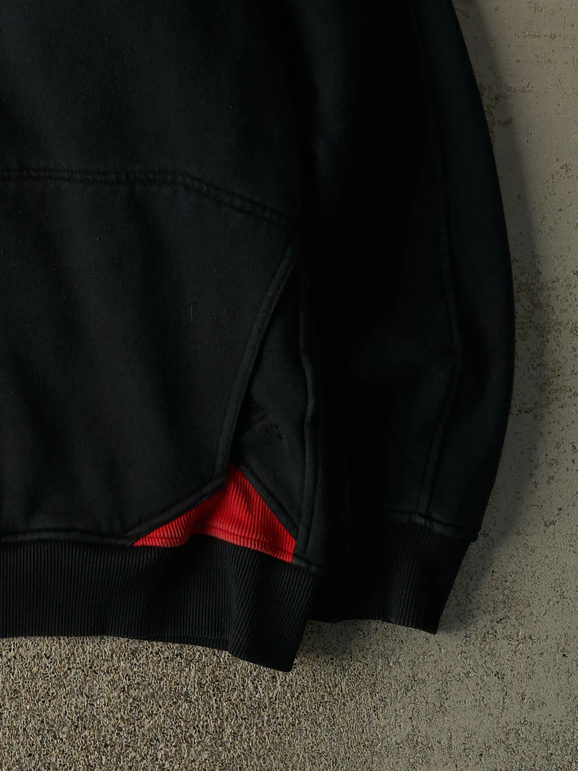 Vintage Y2K Black University of Cincinnati Bearcats Nike Centre Swoosh Hoodie (XXL/XXXL) sold by Rebalance Vintage product image thumbnail 3