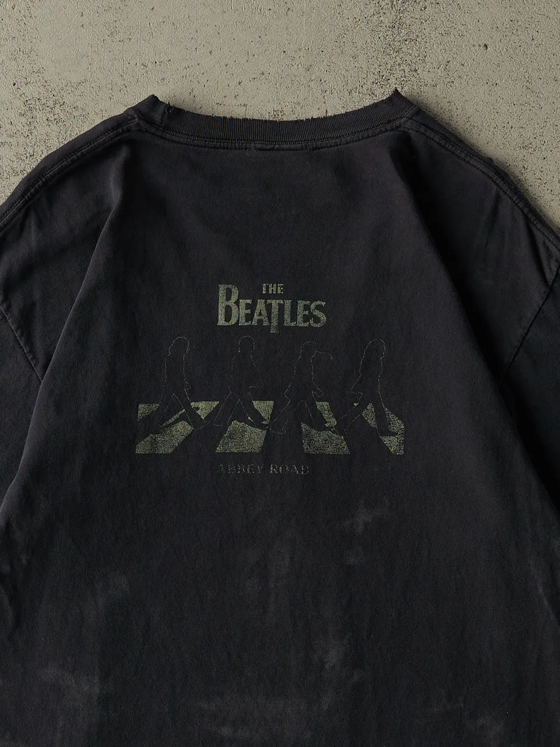 Vintage 90s Faded Black The Beatles Abbey Road Embroidered Tee (M/L) sold by Rebalance Vintage product image thumbnail 4