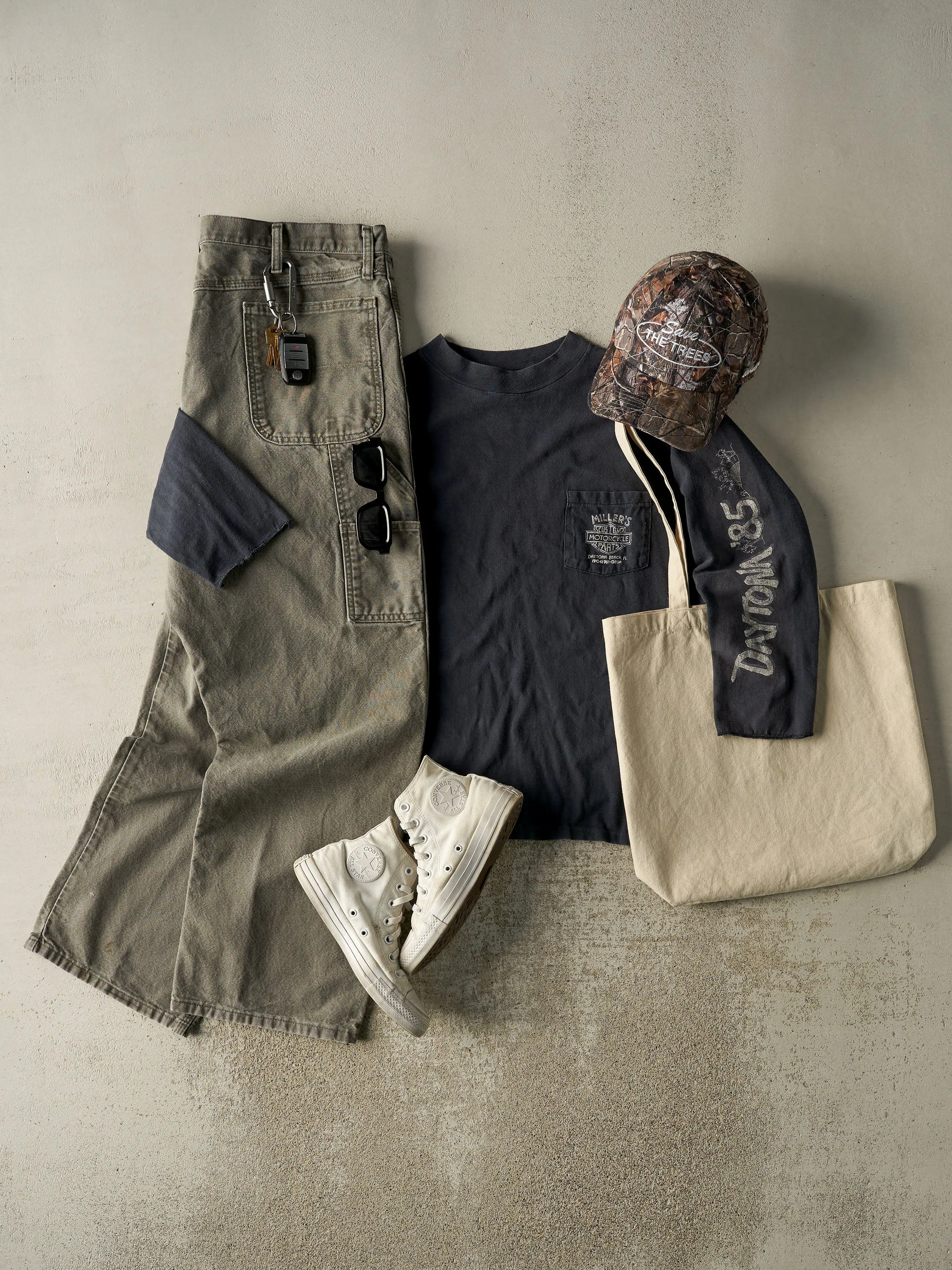 Vintage 90s Faded Green Rustler Carpenter Pants (38x30) sold by Rebalance Vintage product image thumbnail 2