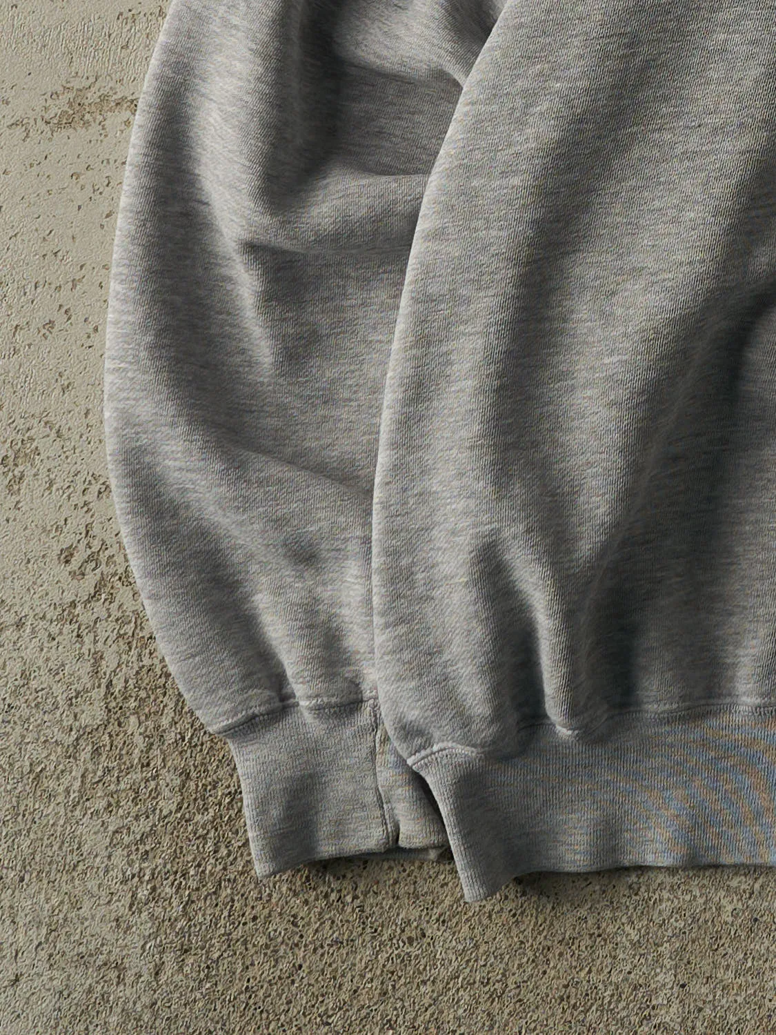 Vintage 98' Grey Washington State University Rose Bowl Embroidered Crewneck (XL) sold by Rebalance Vintage product image thumbnail 3