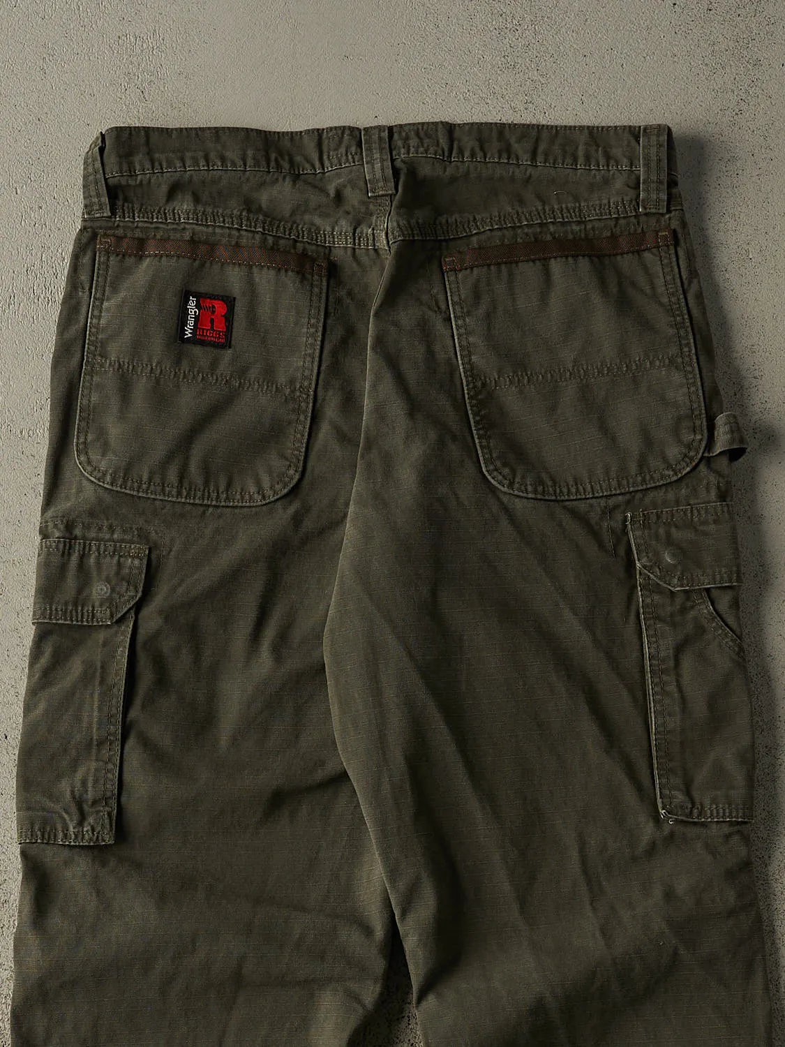 Vintage 90s Brown Wrangler Riggs Double Knee Flannel Lined Cargo Work Pants (34x33) sold by Rebalance Vintage product image thumbnail 4