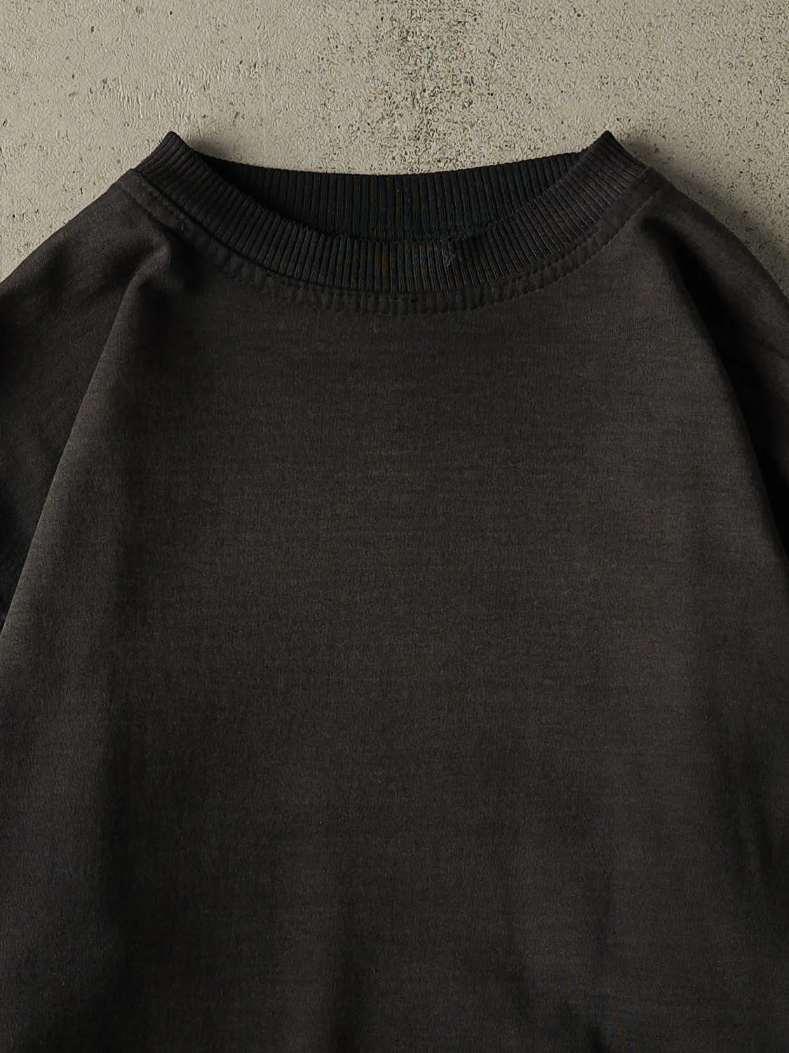 Vintage 90s Faded Black Blank Crewneck (M) sold by Rebalance Vintage product image thumbnail 2