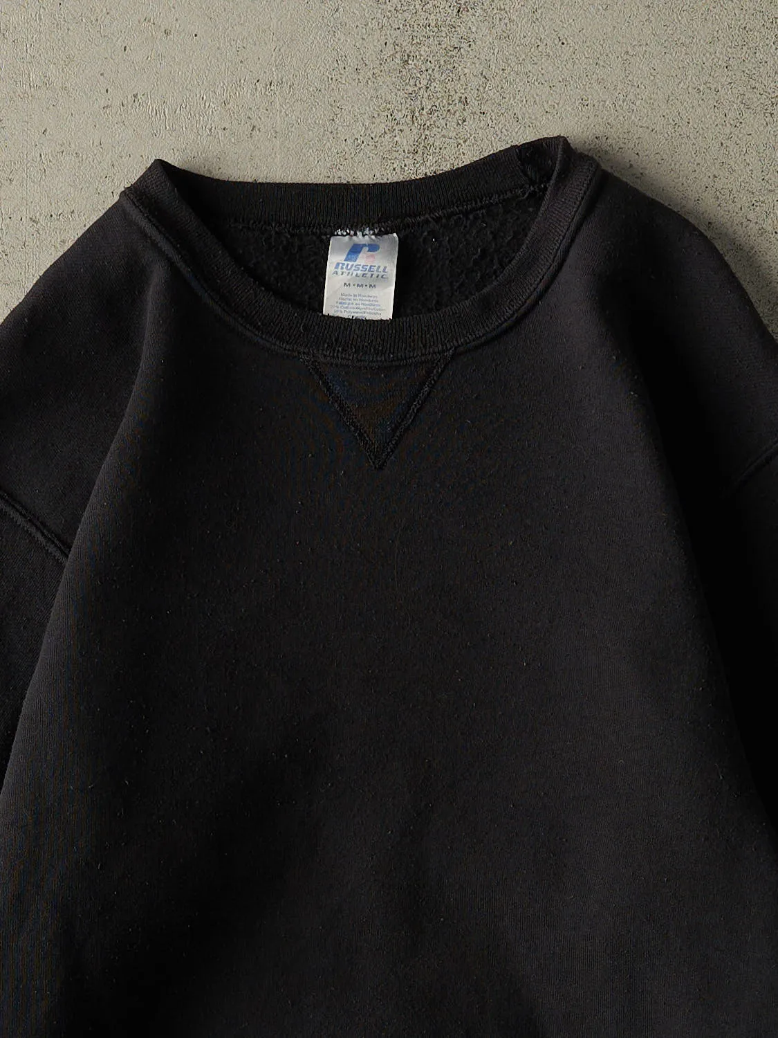 Vintage Y2K Black Russell Athletic Blank Crewneck (S/M) sold by Rebalance Vintage product image thumbnail 2