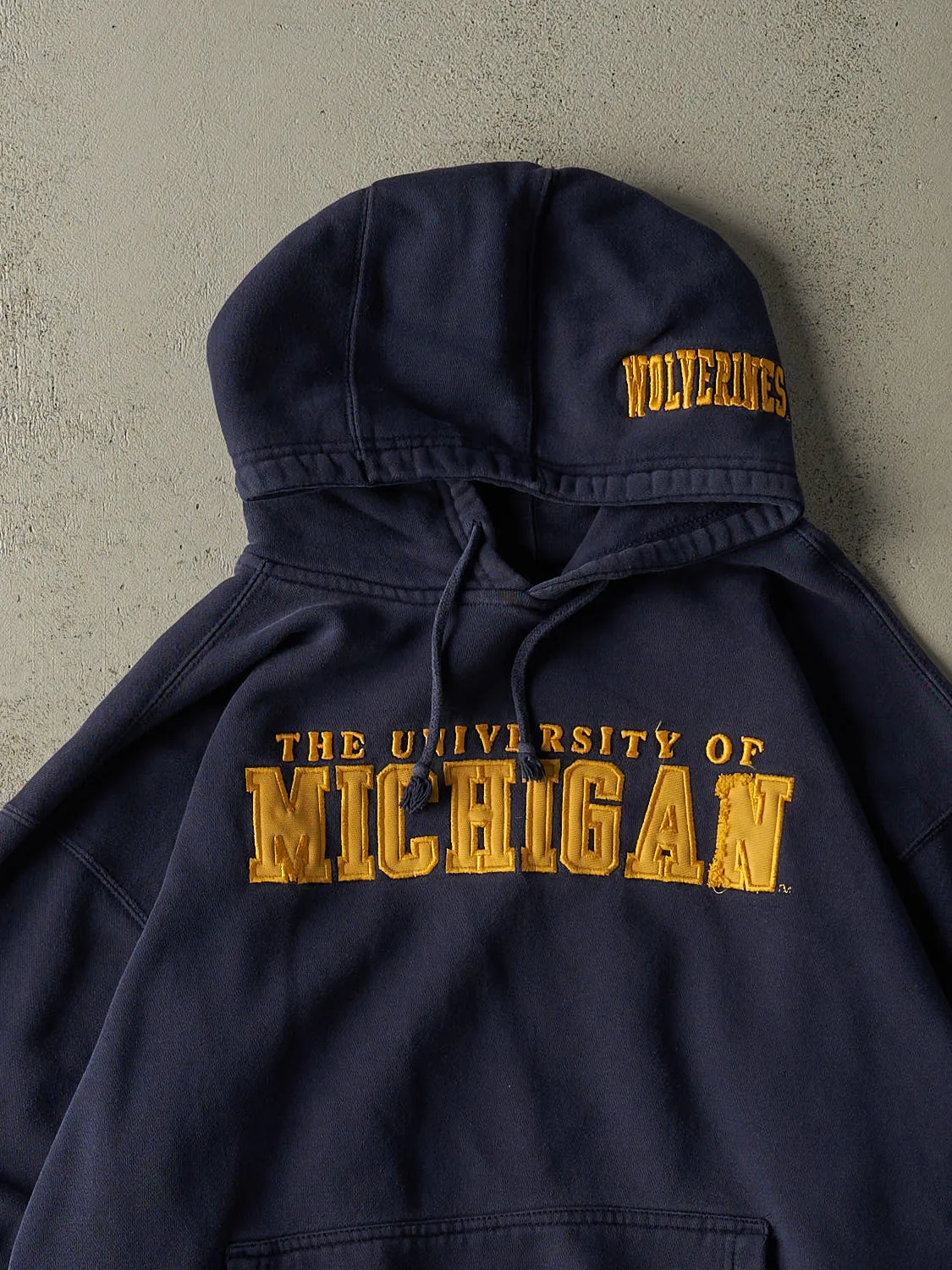 Vintage 90s Navy Blue University of Michigan Wolverines Embroidered Boxy Hoodie (L) sold by Rebalance Vintage product image thumbnail 4