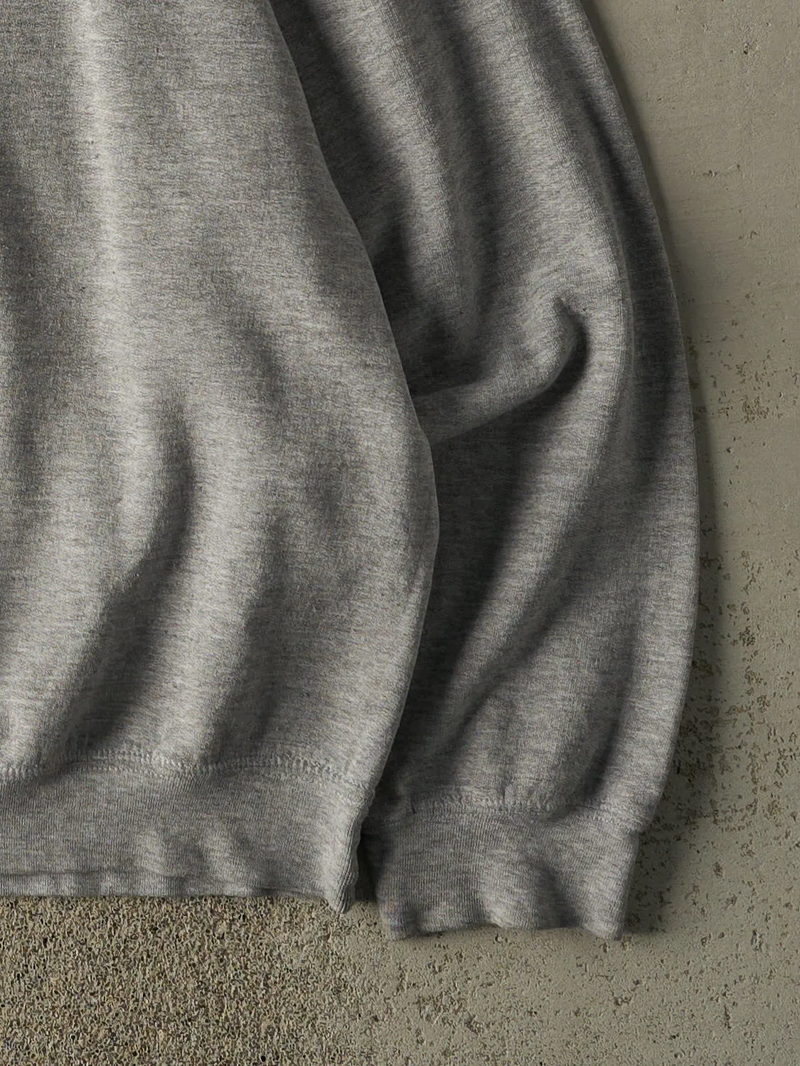 Vintage Y2K Grey Ohio State Buckeyes Crewneck (XL/XXL) sold by Rebalance Vintage product image thumbnail 3