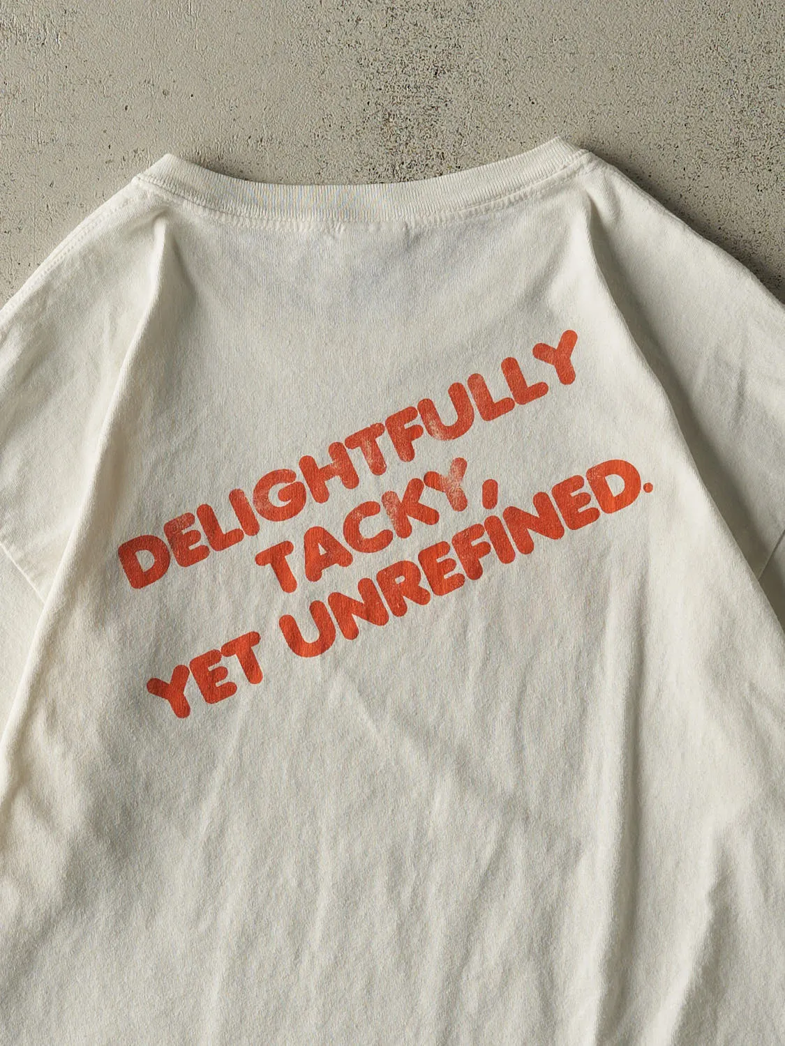 Vintage Y2K White Phoenix, AZ Hooters Tee (XL) sold by Rebalance Vintage product image thumbnail 4