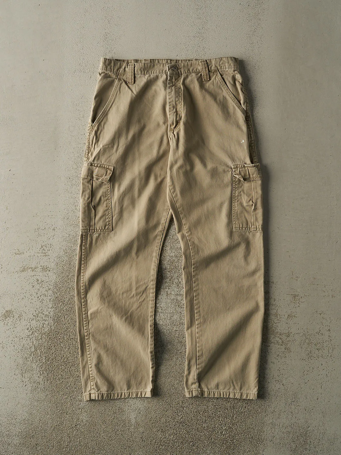 Vintage 90s Beige Wrangler Cargo Pants (33x30) sold by Rebalance Vintage