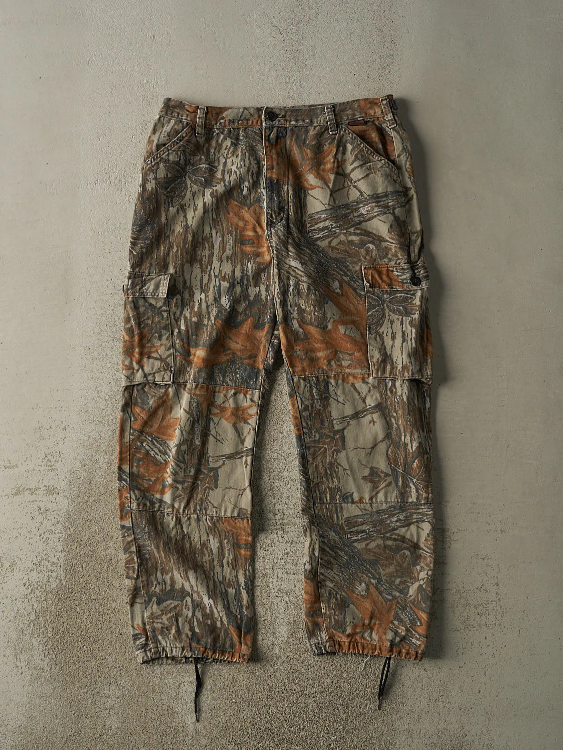 Vintage 90s Realtree Camo Cargo Pants (34x30.5) sold by Rebalance Vintage