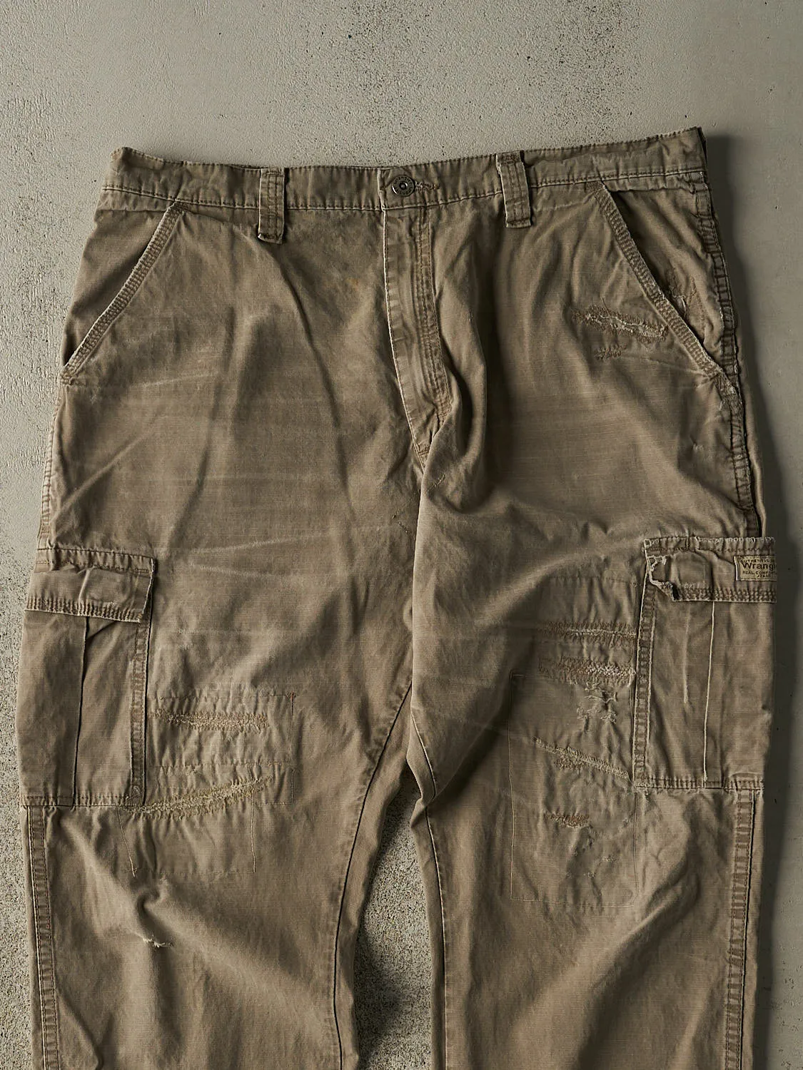 Vintage 90s Beige Wrangler Cargo Pants (36x31.5) sold by Rebalance Vintage product image thumbnail 3