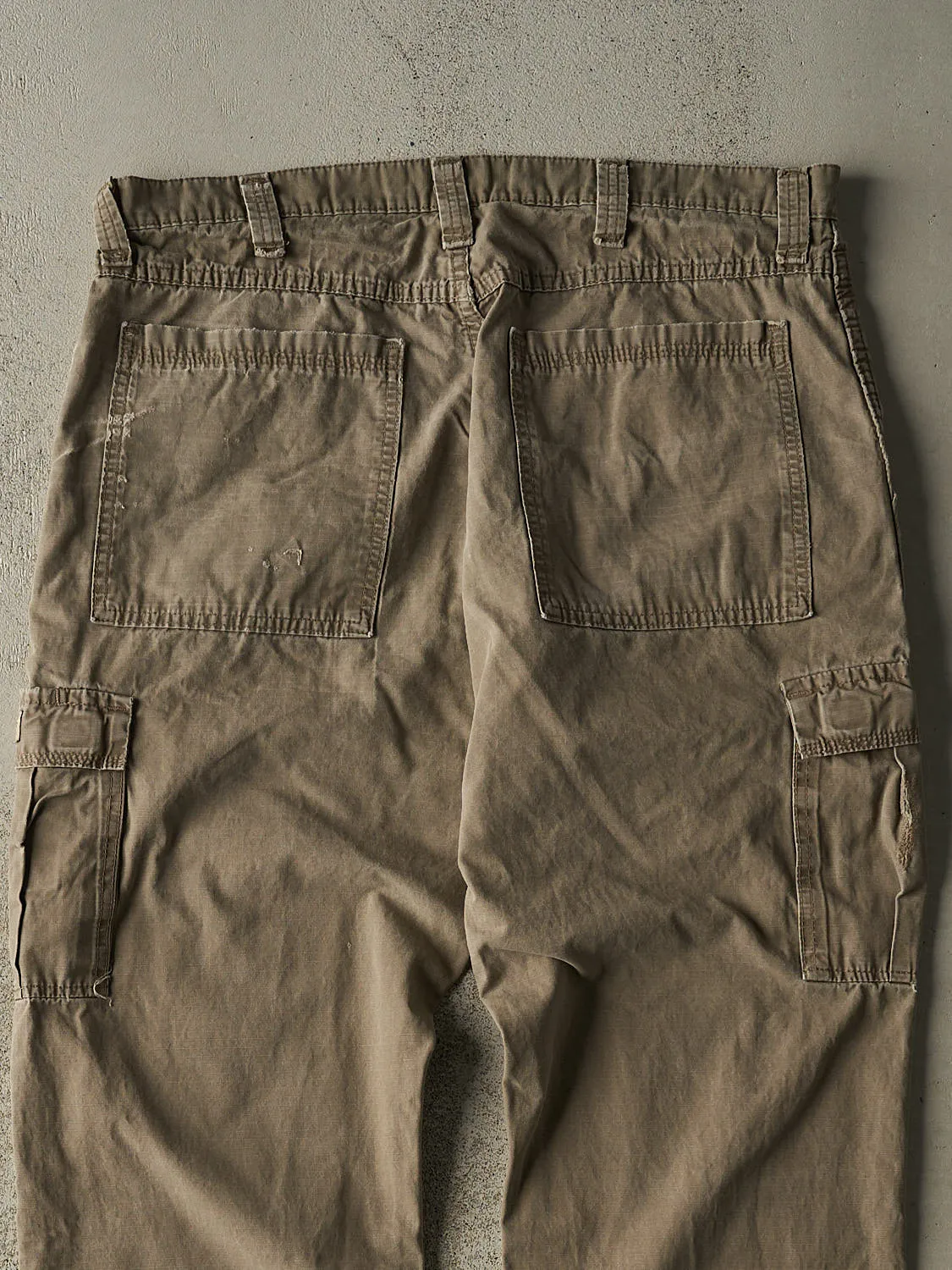 Vintage 90s Beige Wrangler Cargo Pants (36x31.5) sold by Rebalance Vintage product image thumbnail 4