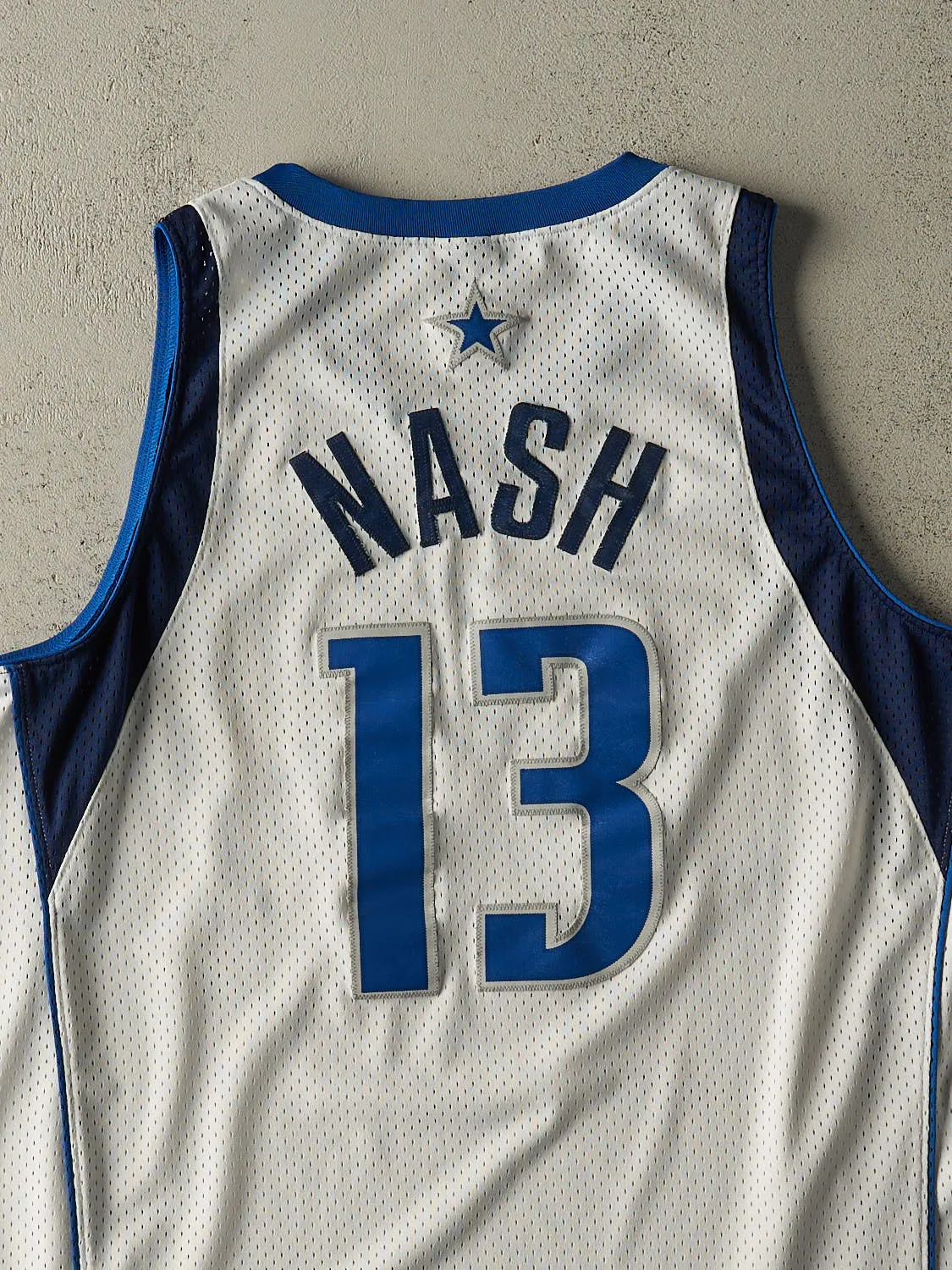 Vintage Y2K White Dallas Mavericks Steve Nash Basketball Jersey (XXL) sold by Rebalance Vintage product image thumbnail 4