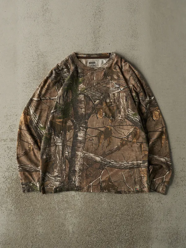 Vintage Y2K Camo Realtree x Russell Outdoors Embroidered Long Sleeve (M) sold by Rebalance Vintage