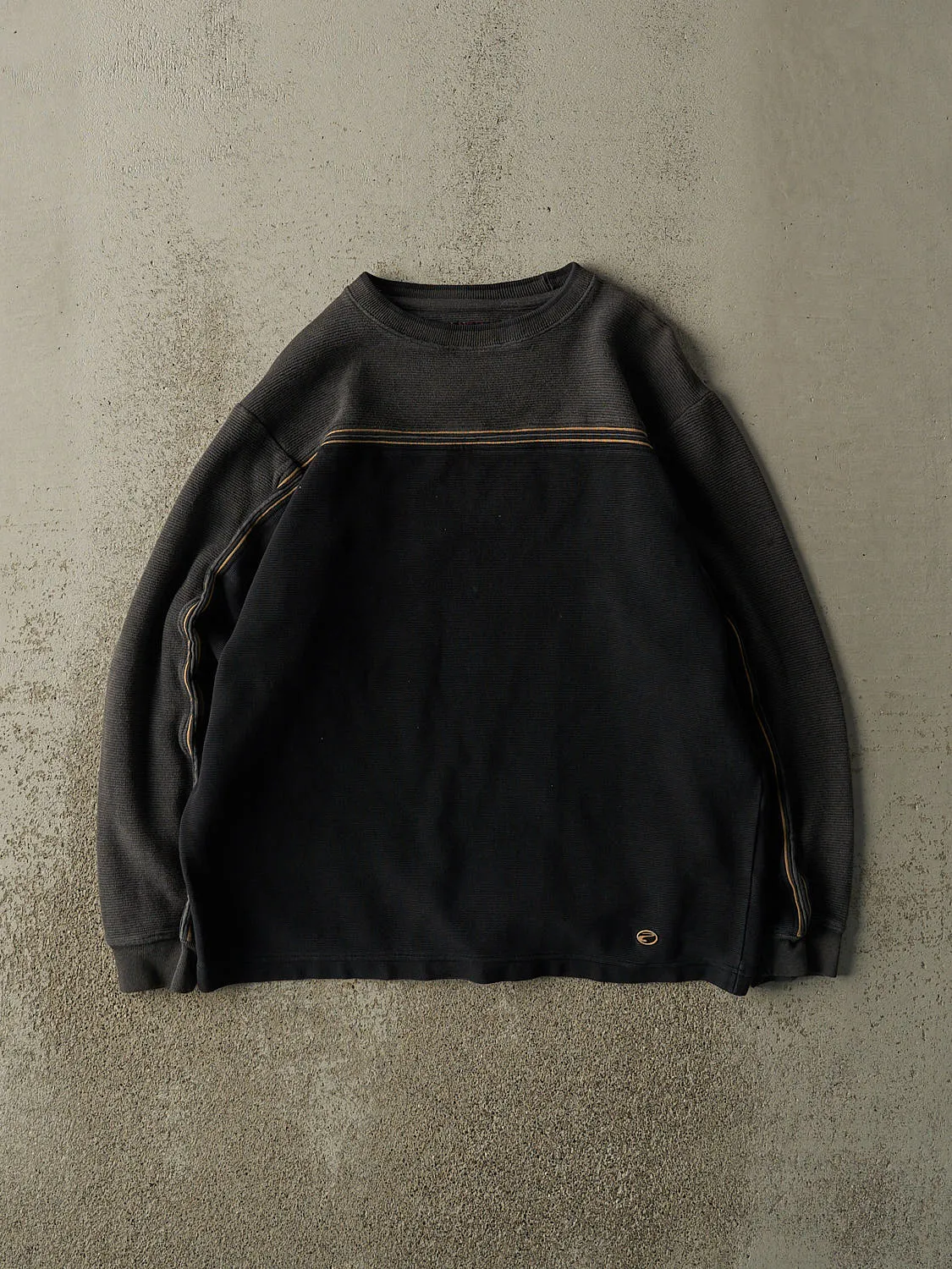 Vintage Y2K Black & Grey Point Zero Knit Long Sleeve (M/L) sold by Rebalance Vintage