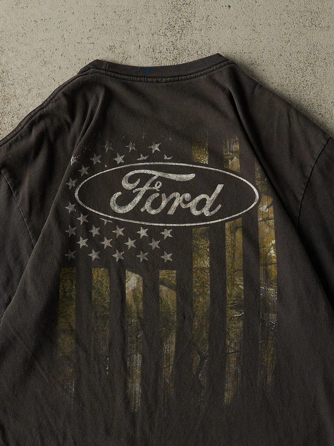 Vintage Y2K Faded Black Ford Tee (M/L) sold by Rebalance Vintage product image thumbnail 4