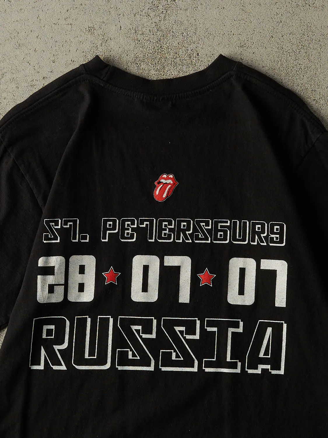 Vintage 07' Black The Rolling Stones Russia Tour Tee (S) sold by Rebalance Vintage product image thumbnail 4