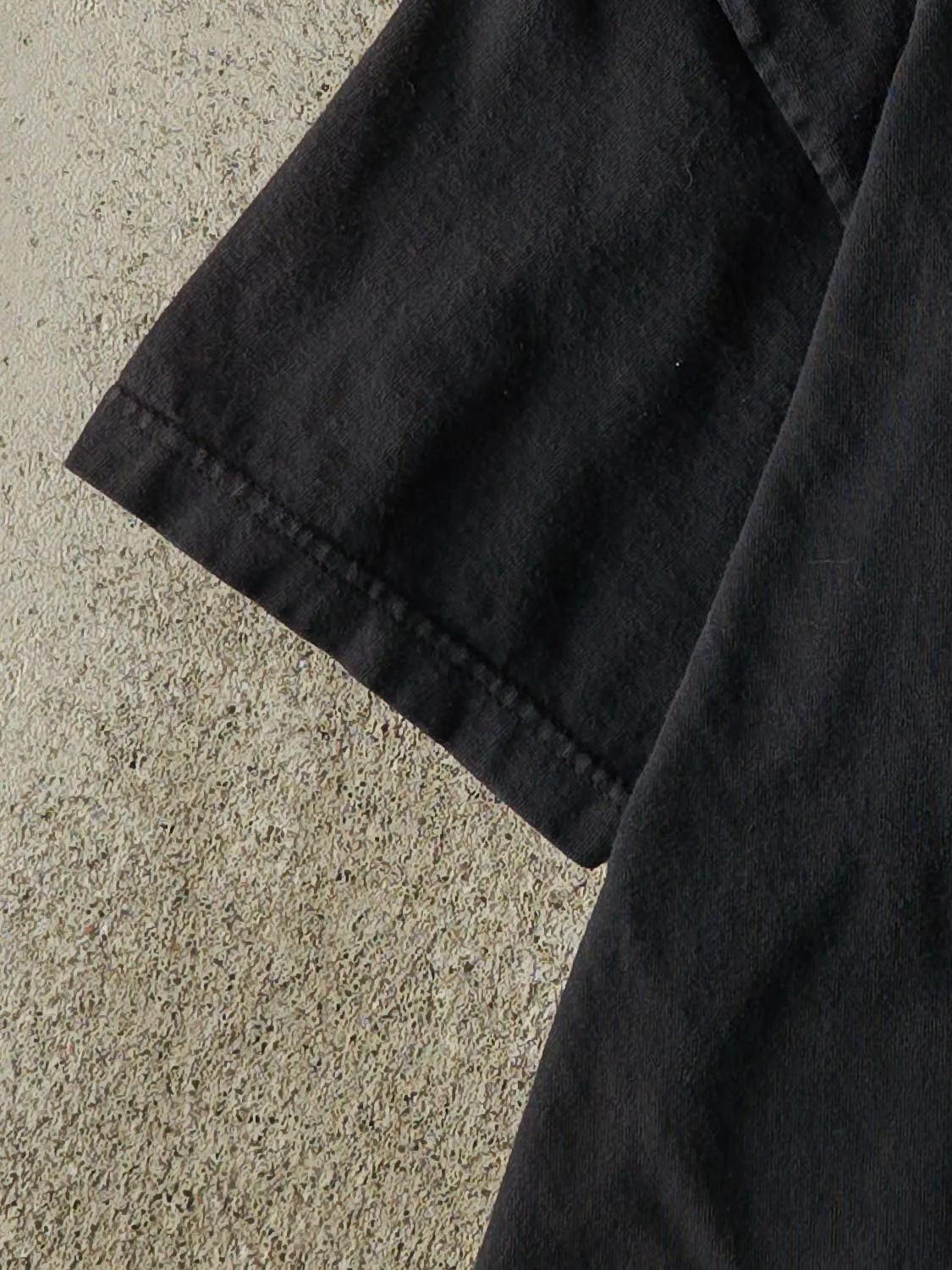 Vintage Y2K Black "Don't Piss Me Off!" Slogan Tee (M/L) sold by Rebalance Vintage product image thumbnail 3