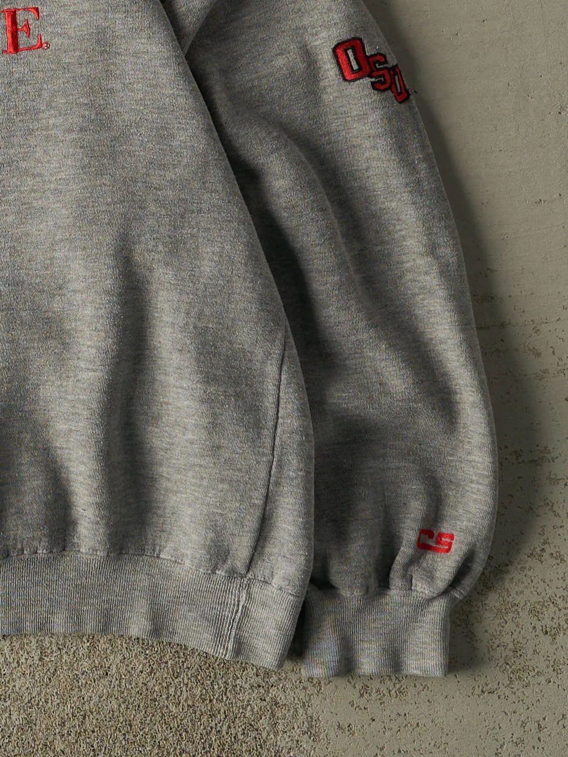 Vintage 90s Grey Ohio State University Buckeyes Embroidered Boxy Crewneck (M) sold by Rebalance Vintage product image thumbnail 4