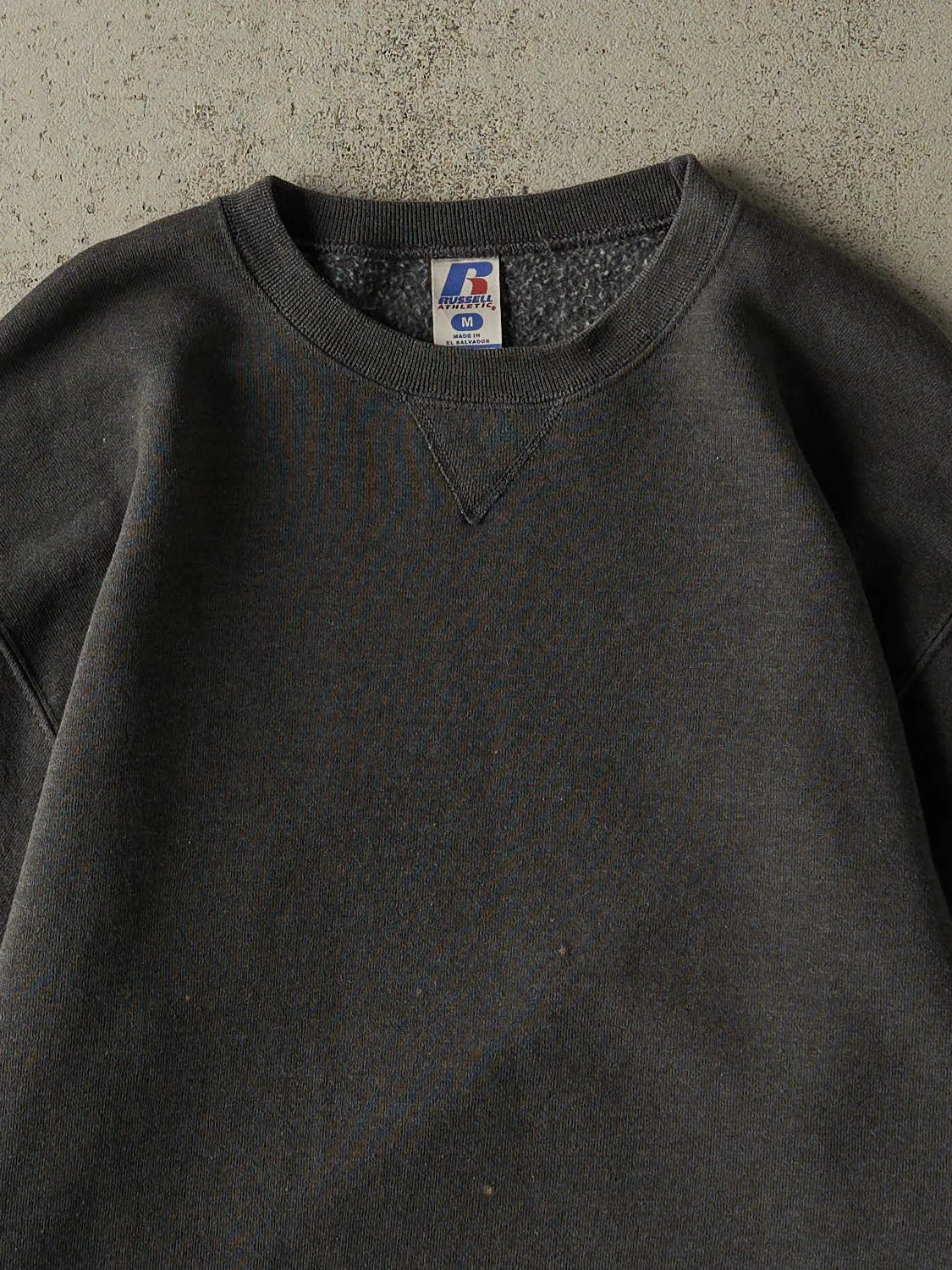 Vintage Y2K Charcoal Grey Russell Athletic Blank Crewneck (M) sold by Rebalance Vintage product image thumbnail 2