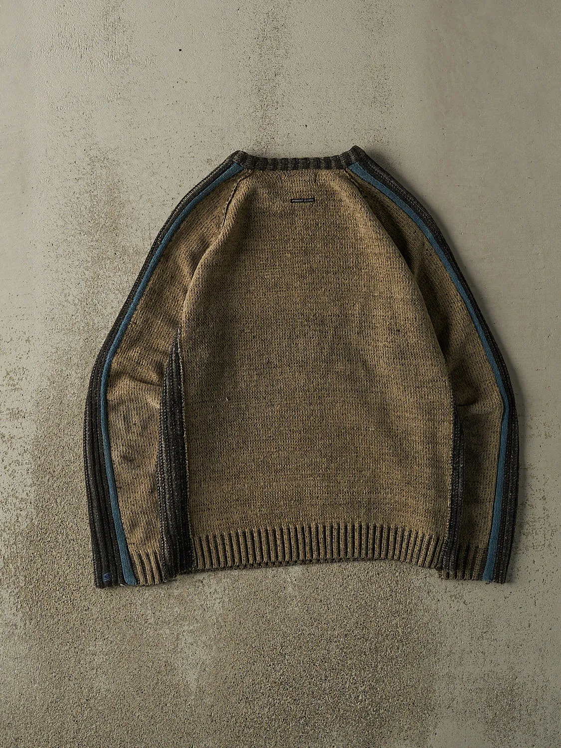 Vintage Y2K Beige & Blue Point Zero Knit Pullover (M) sold by Rebalance Vintage product image thumbnail 2