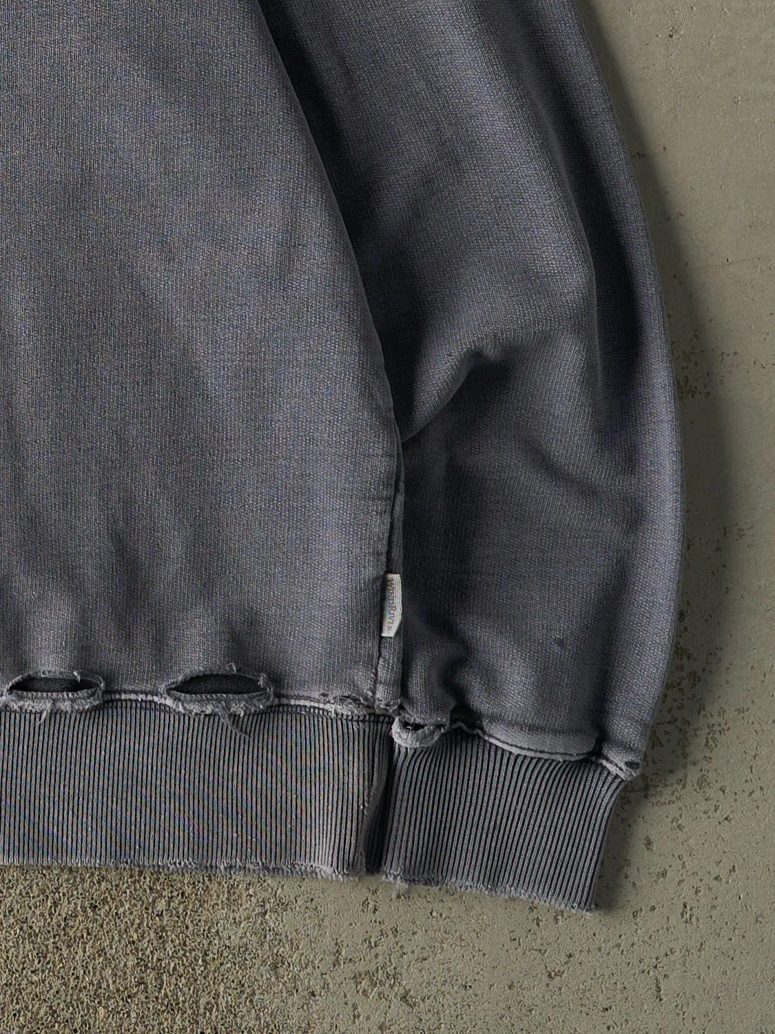 Vintage Y2K Washed Blue Wind River Blank Crewneck (M) sold by Rebalance Vintage product image thumbnail 4