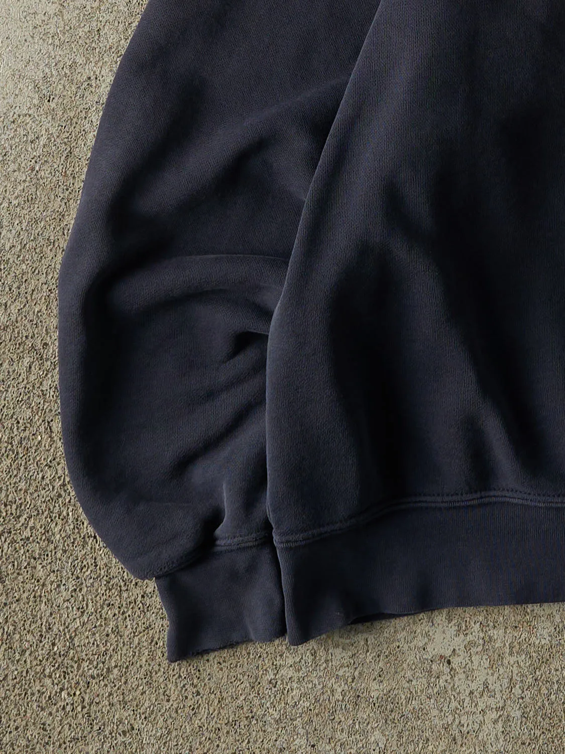 Vintage 90s Navy Blue Volendam Logo Crewneck (M/L) sold by Rebalance Vintage product image thumbnail 3