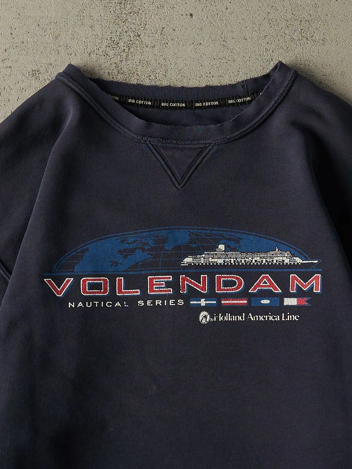 Vintage 90s Navy Blue Volendam Logo Crewneck (M/L) sold by Rebalance Vintage product image thumbnail 2