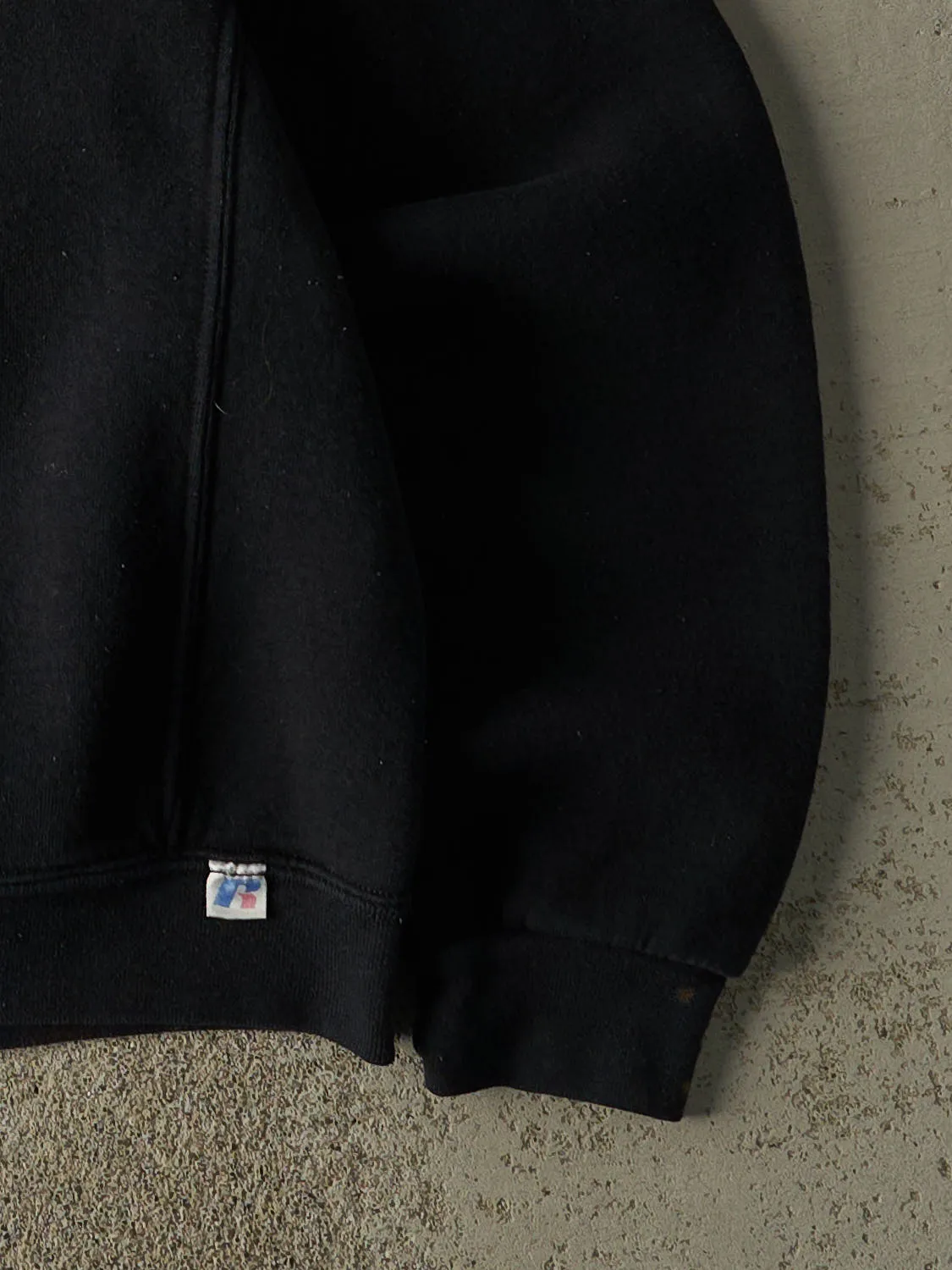 Vintage Y2K Black Russell Athletic Blank Crewneck (M/L) sold by Rebalance Vintage product image thumbnail 4