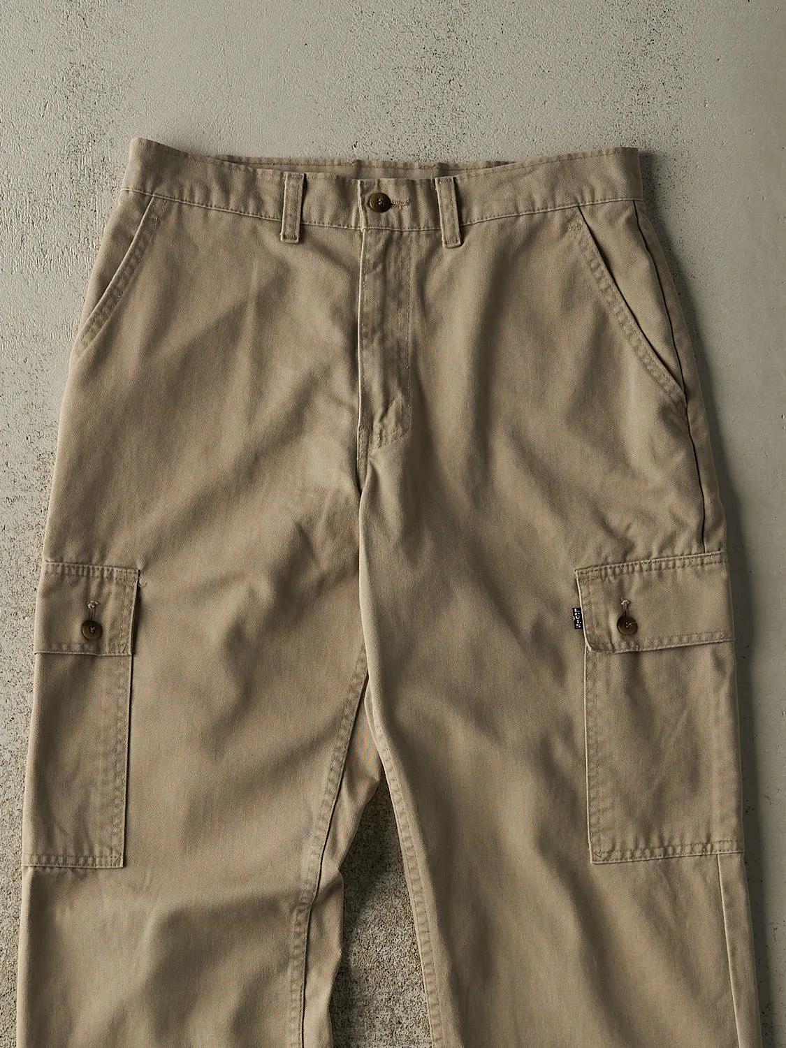 Vintage 90s Beige Levi's Cargo Pants (31x31) sold by Rebalance Vintage product image thumbnail 3