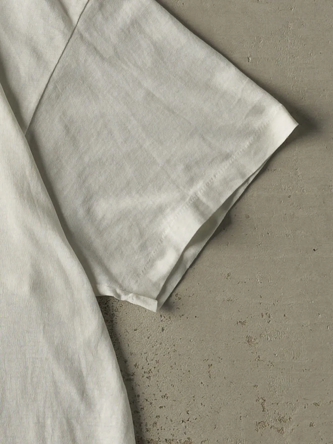 Vintage 80s White Blank Single Stitch Tee (M/L) sold by Rebalance Vintage product image thumbnail 4