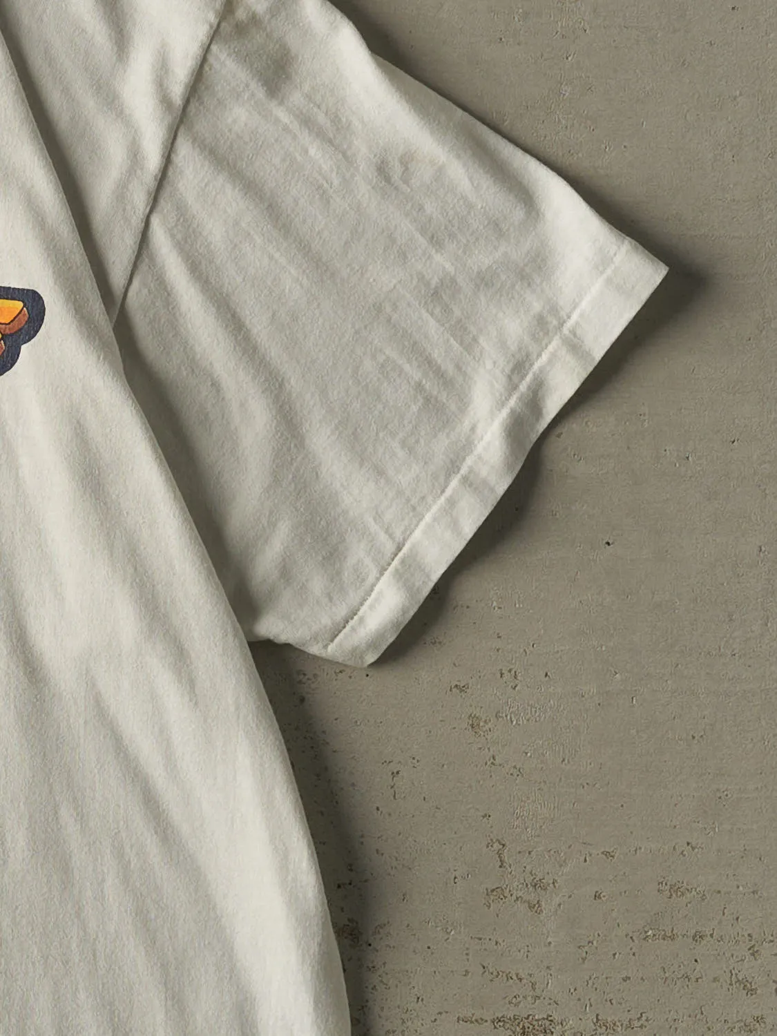 Vintage 97' White Tide Racing Tee (L/XL) sold by Rebalance Vintage product image thumbnail 4