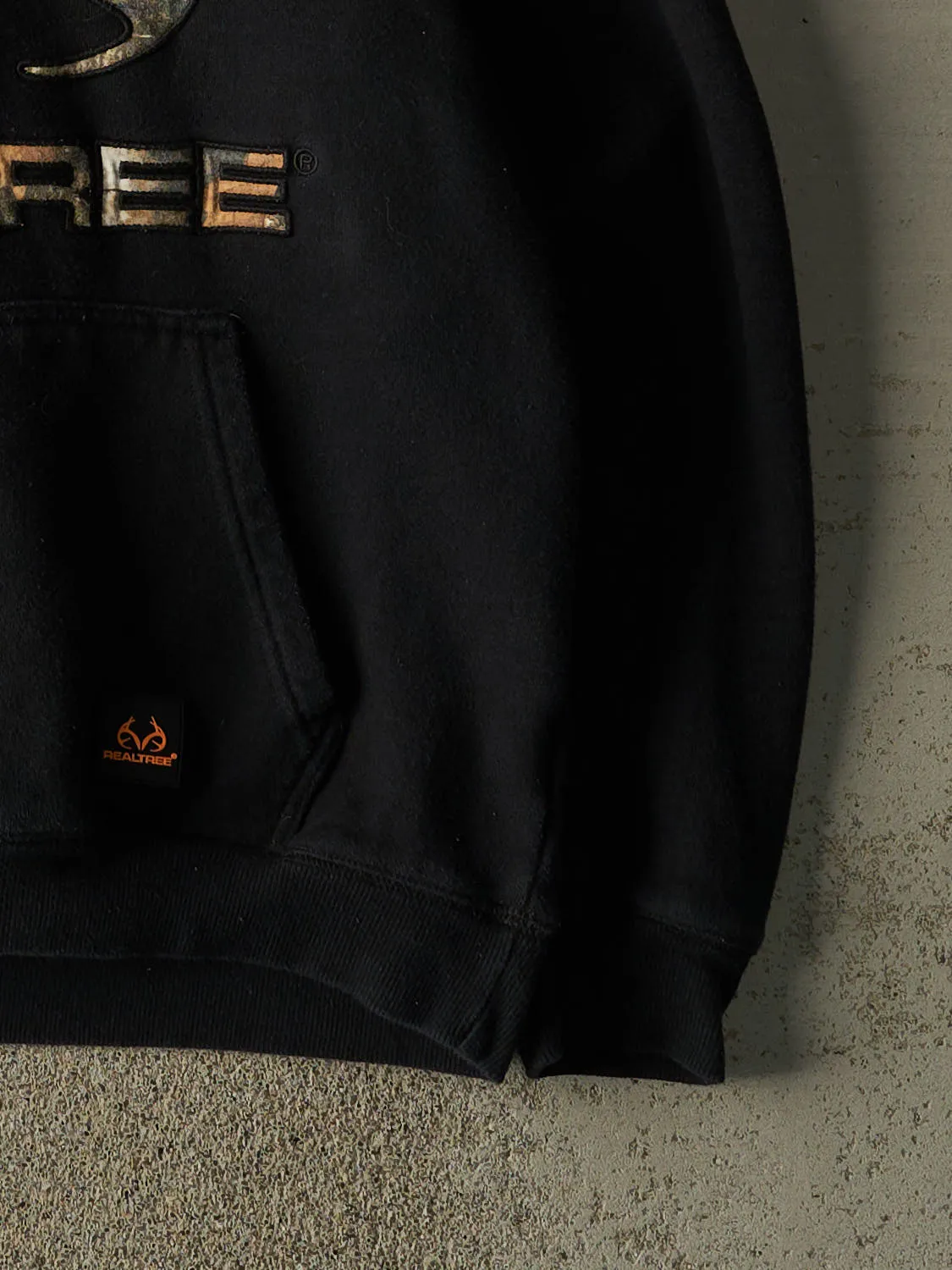 Vintage Y2K Black Realtree Embroidered Logo Hoodie (S/M) sold by Rebalance Vintage product image thumbnail 4