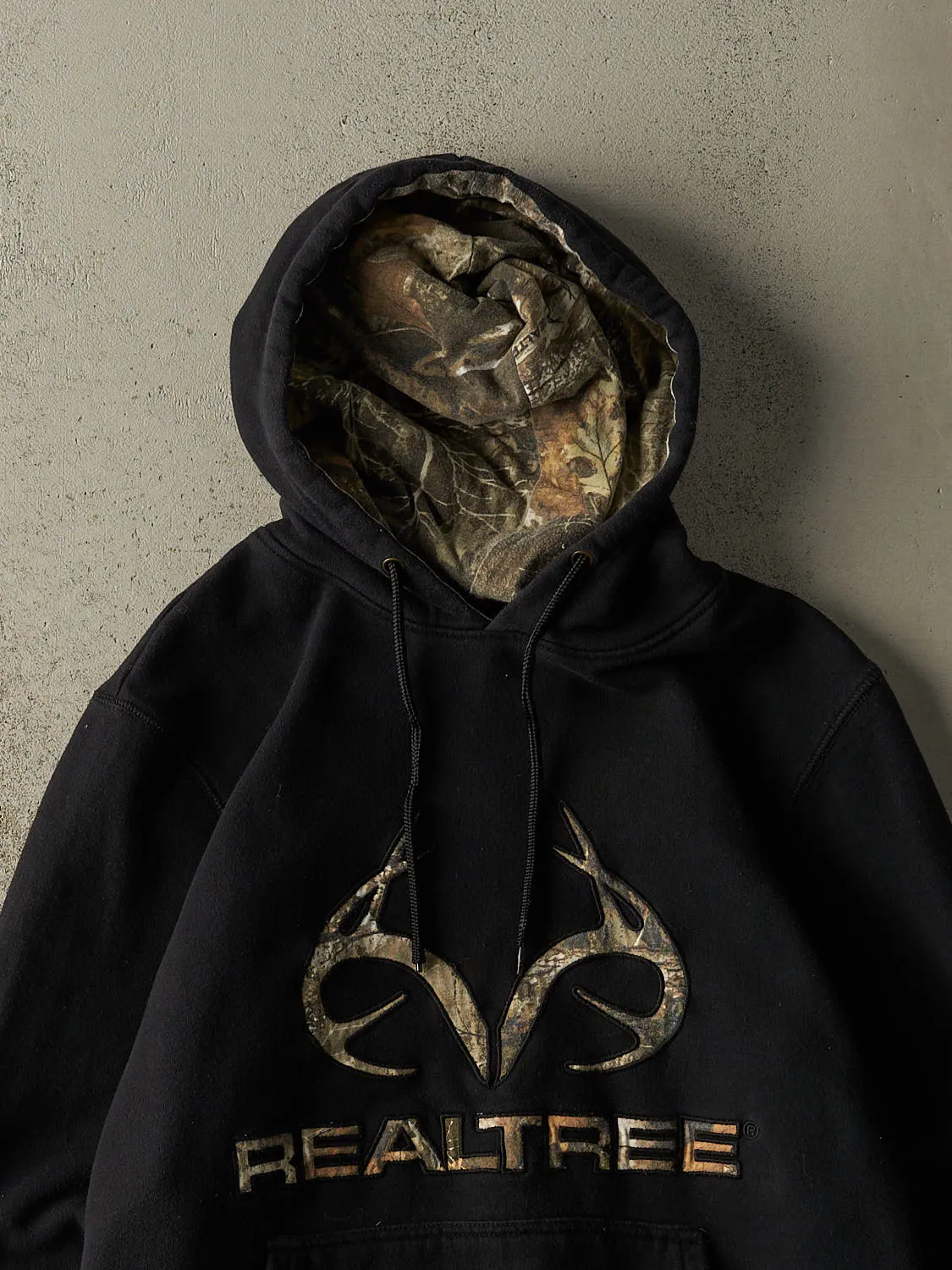 Vintage Y2K Black Realtree Embroidered Logo Hoodie (S/M) sold by Rebalance Vintage product image thumbnail 2