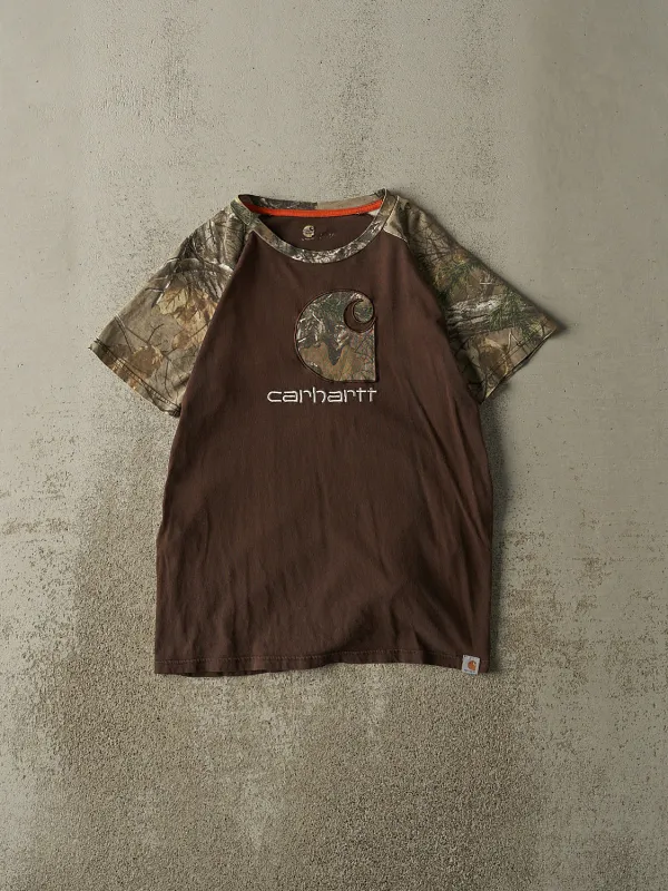 Vintage Y2K Brown & Camo Carhartt x Realtree Embroidered Tee (S/M) sold by Rebalance Vintage