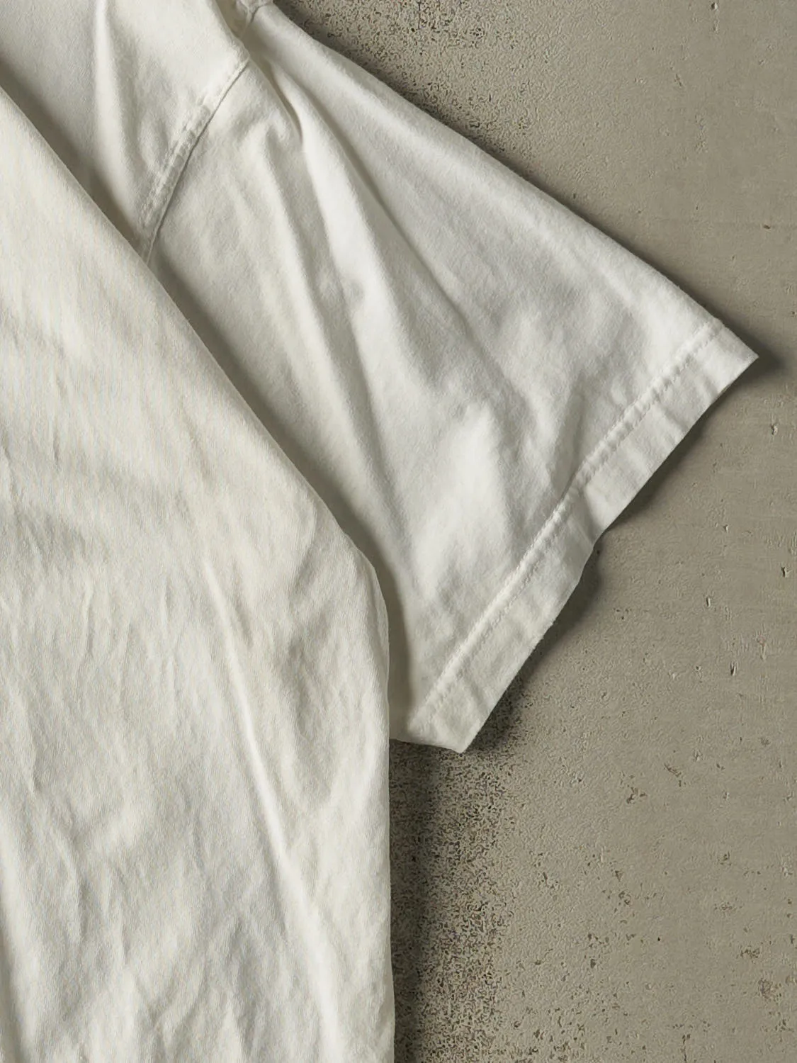 Vintage Y2K White Nike Embroidered V Neck Tee (XL) sold by Rebalance Vintage product image thumbnail 4