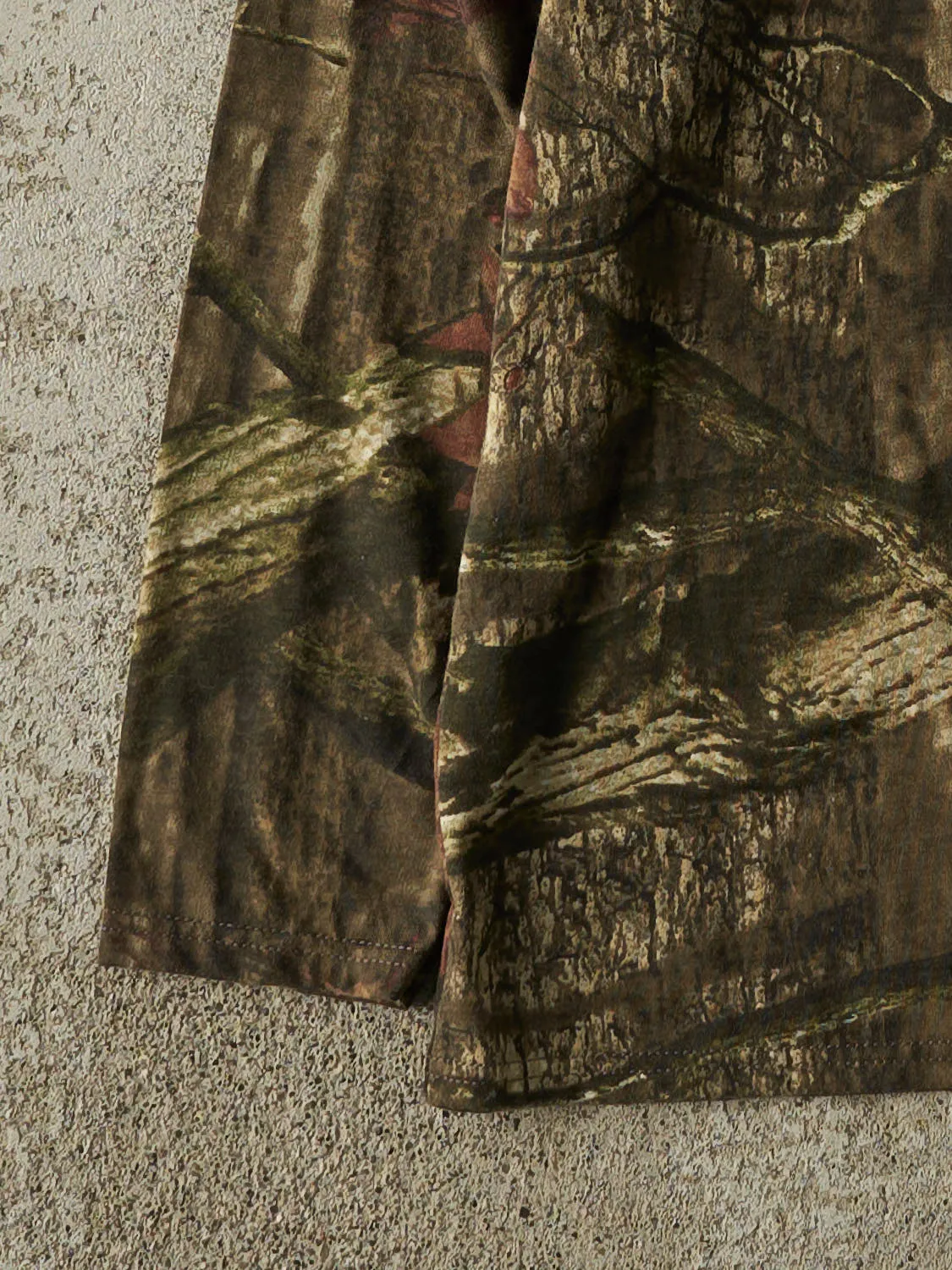 Vintage Y2K Camo Mossy Oak Long Sleeve (M/L) sold by Rebalance Vintage product image thumbnail 3