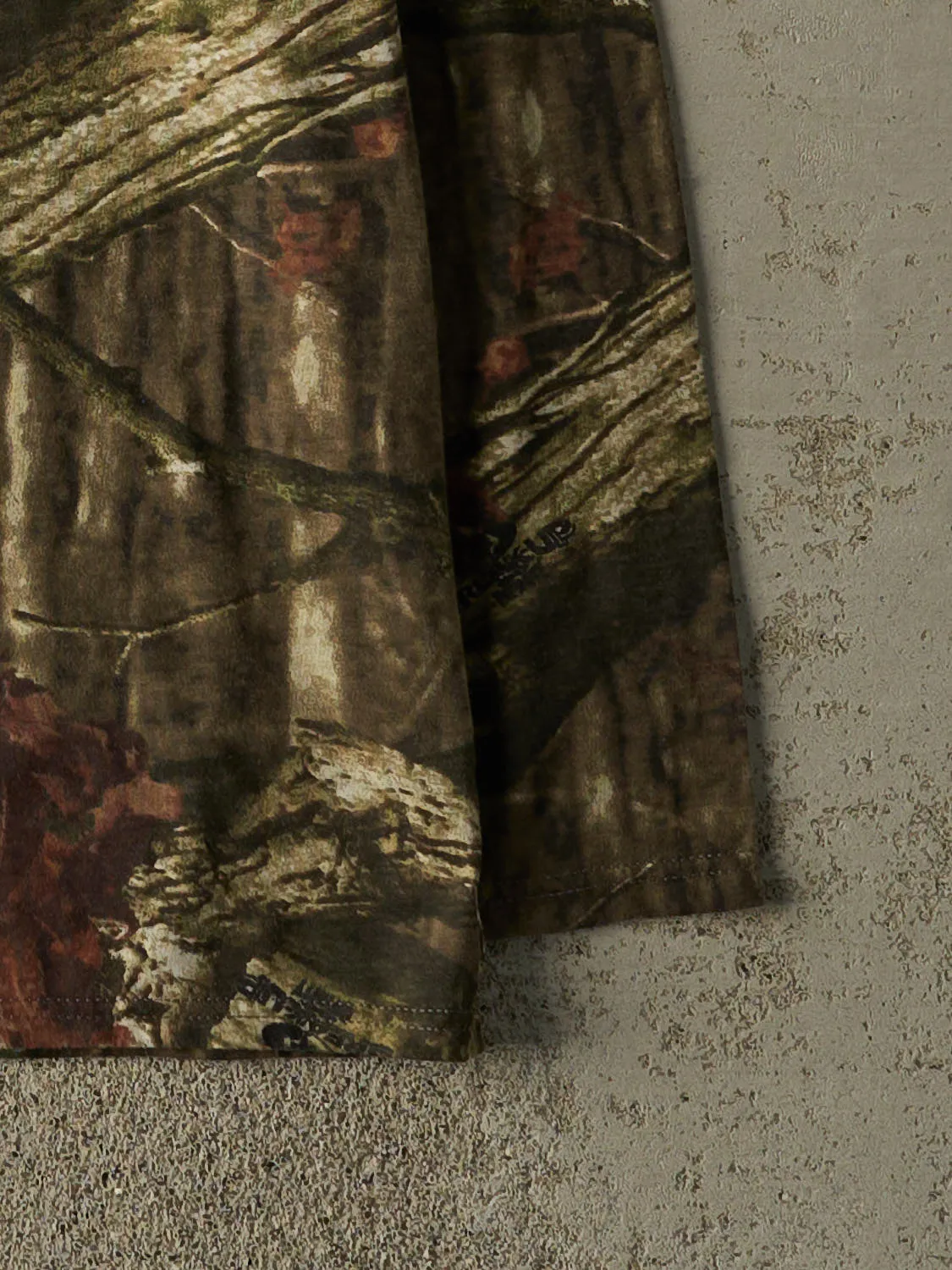 Vintage Y2K Camo Mossy Oak Long Sleeve (M/L) sold by Rebalance Vintage product image thumbnail 4