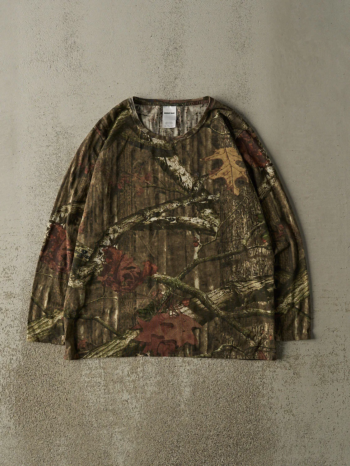 Vintage Y2K Camo Mossy Oak Long Sleeve (M/L) sold by Rebalance Vintage