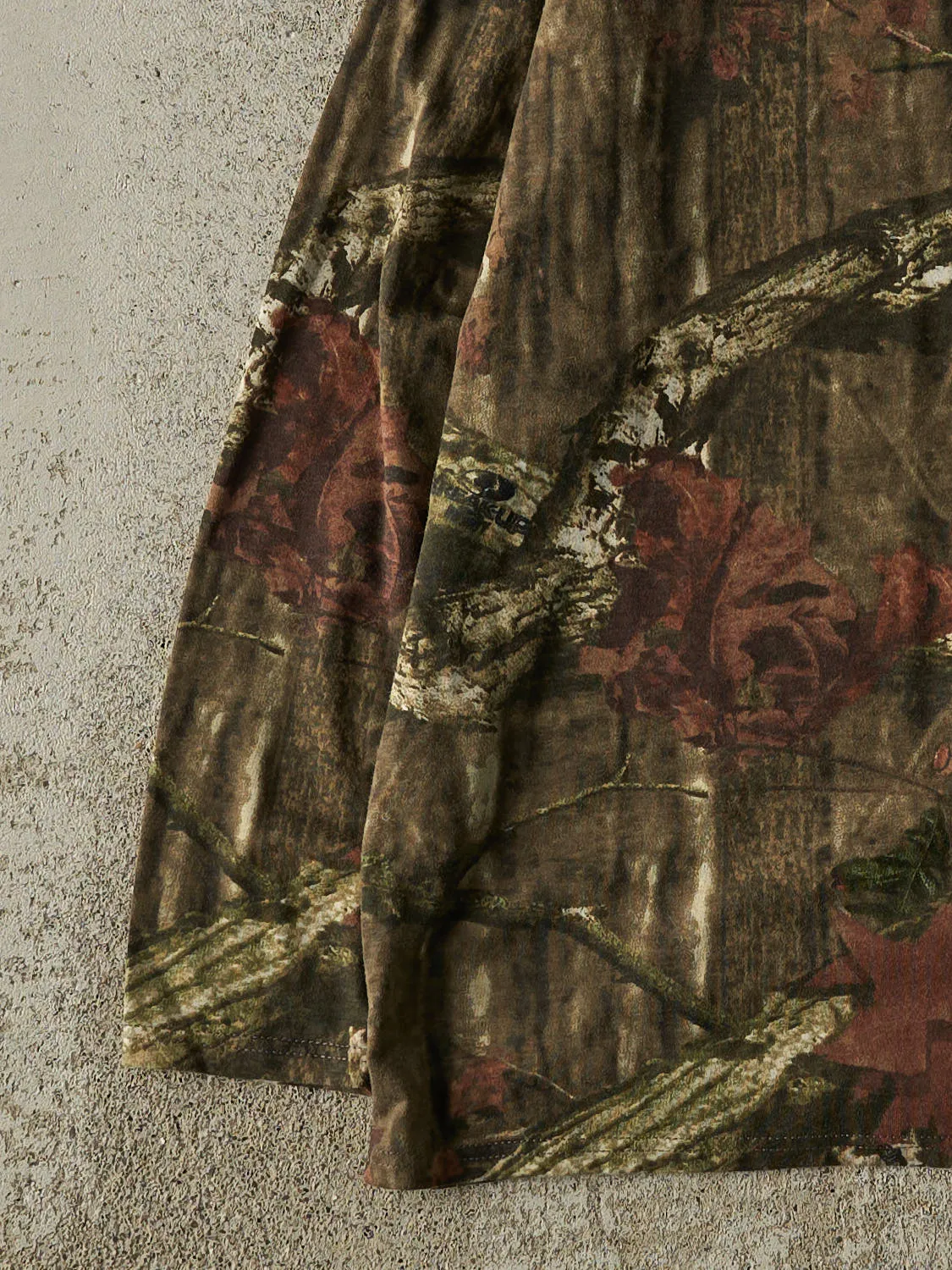 Vintage Y2K Camo Mossy Oak Long Sleeve (M/L) sold by Rebalance Vintage product image thumbnail 3