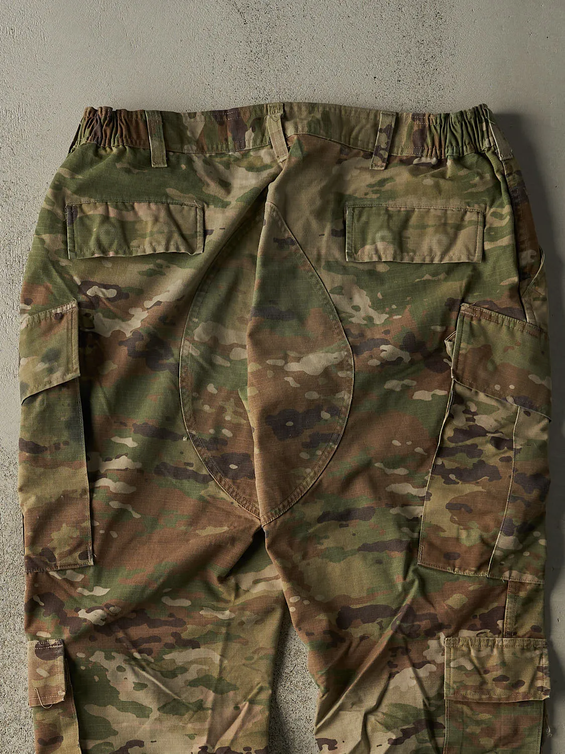 Vintage 90s Camo Military Cargo Pants (36x28) sold by Rebalance Vintage product image thumbnail 4