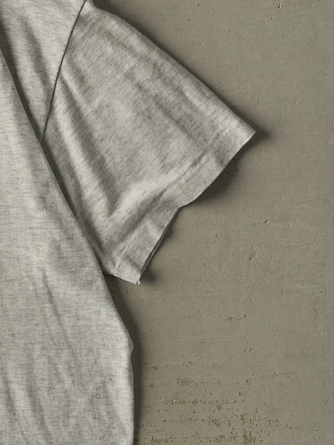 Vintage 90s Heather Grey "I'm A Blonde Too" Slogan Single Stitch Tee (L) sold by Rebalance Vintage product image thumbnail 4