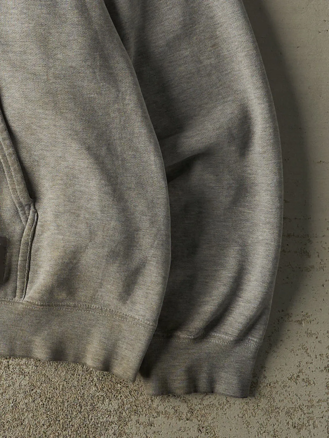 Vintage Y2K Grey Pittsburgh Steelers Embroidered Hoodie (L/XL) sold by Rebalance Vintage product image thumbnail 3