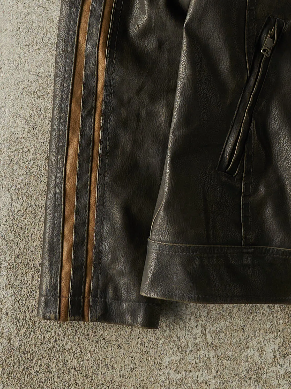 Vintage Y2K Brown Arizona Jeans Biker Leather Jacket (S) sold by Rebalance Vintage product image thumbnail 3