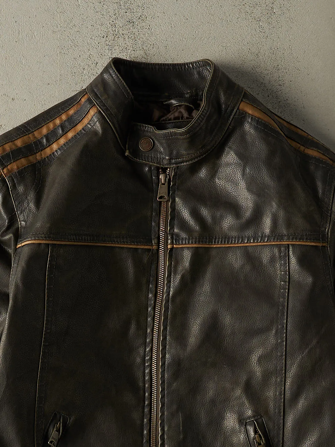 Vintage Y2K Brown Arizona Jeans Biker Leather Jacket (S) sold by Rebalance Vintage product image thumbnail 2