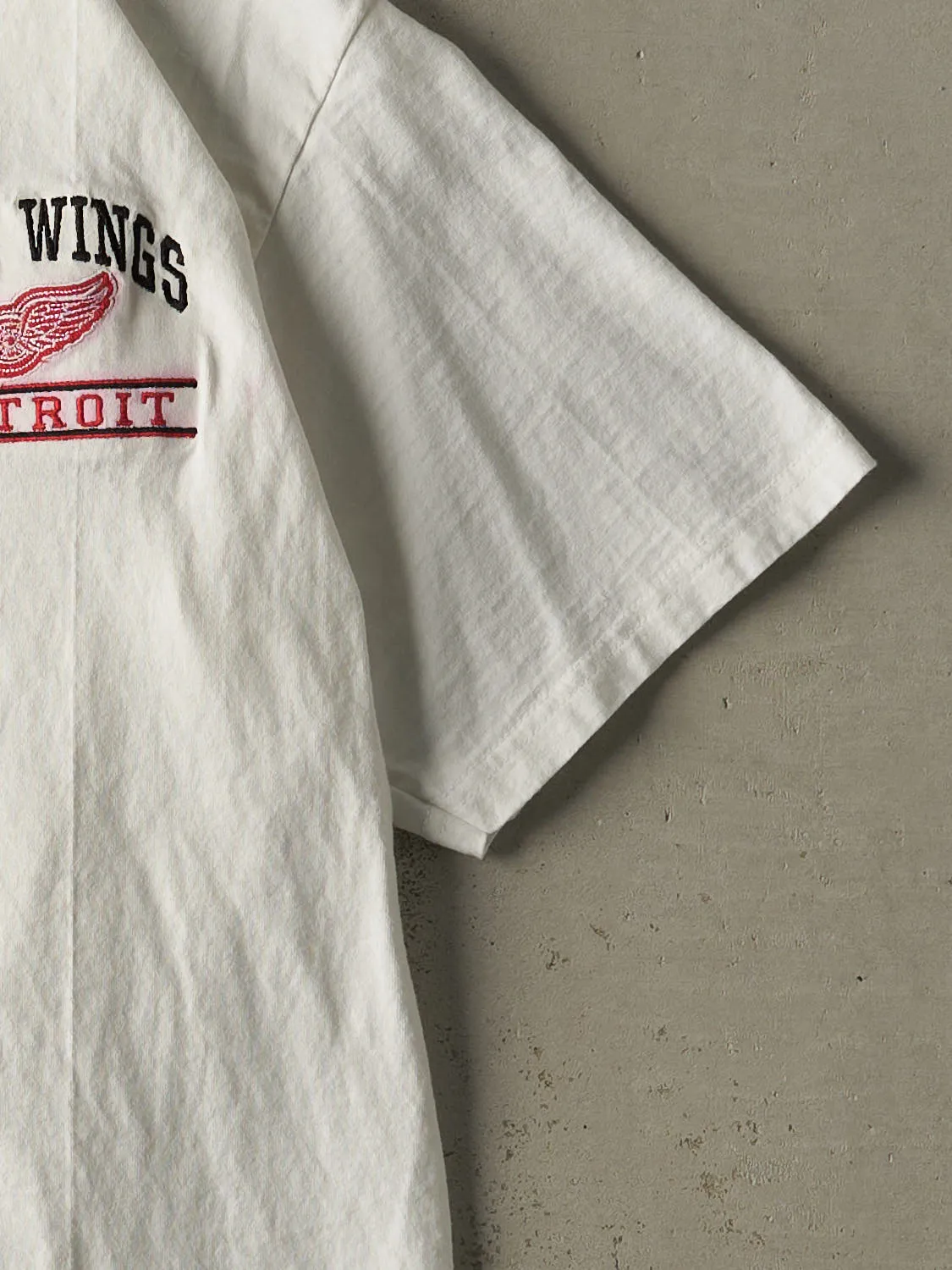 Vintage 90s White Detroit Red Wings Embroidered Tee (M/L) sold by Rebalance Vintage product image thumbnail 4