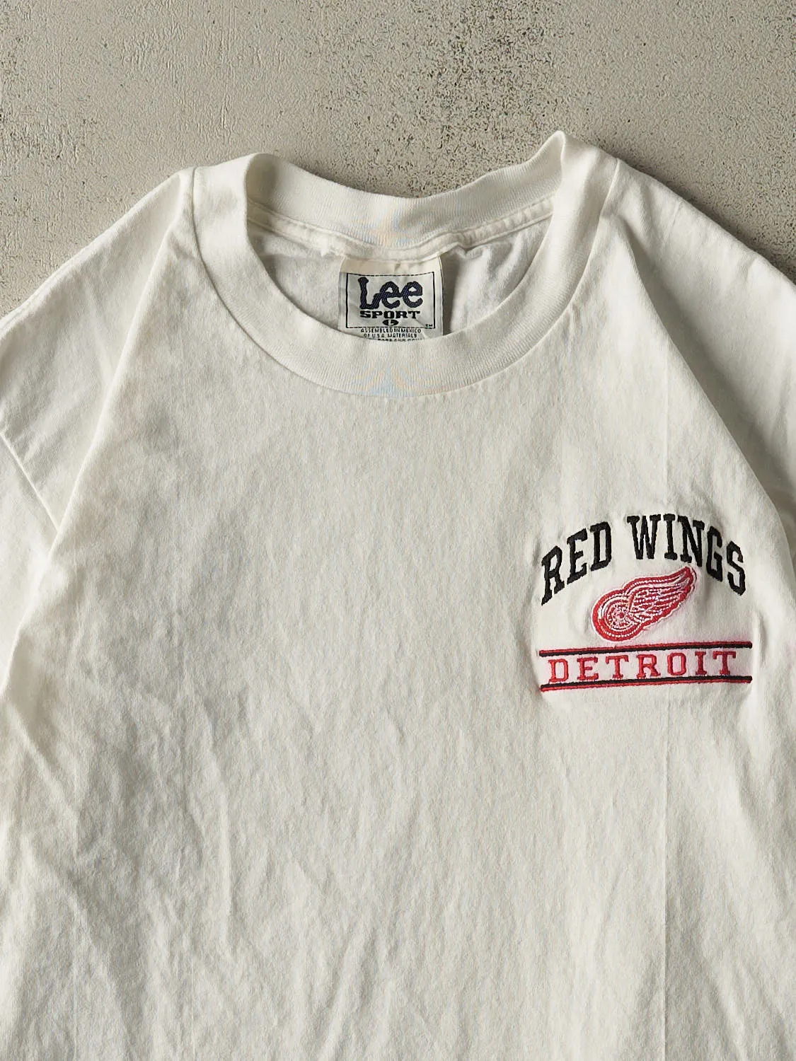 Vintage 90s White Detroit Red Wings Embroidered Tee (M/L) sold by Rebalance Vintage product image thumbnail 2