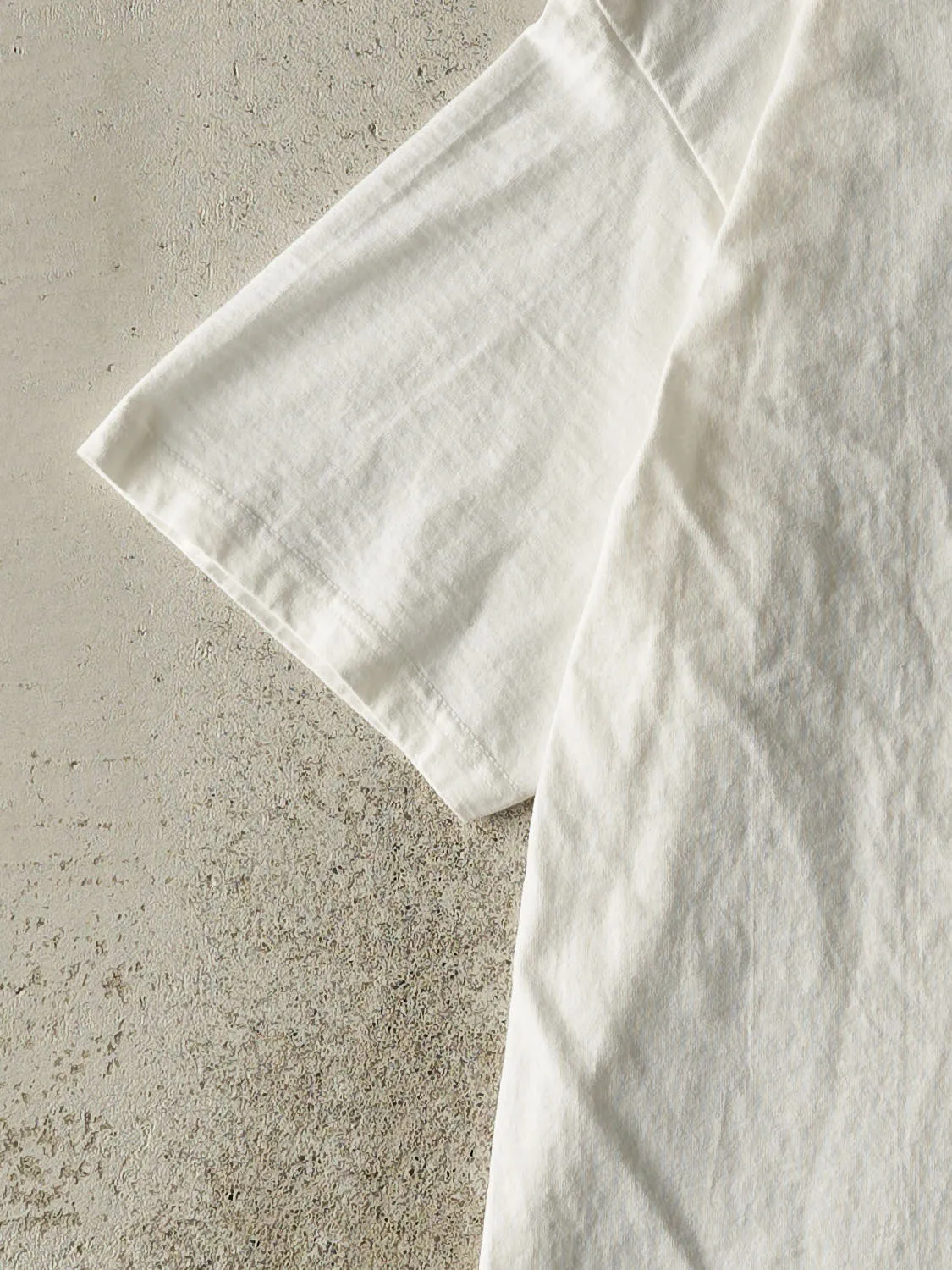 Vintage 90s White Detroit Red Wings Embroidered Tee (M/L) sold by Rebalance Vintage product image thumbnail 3